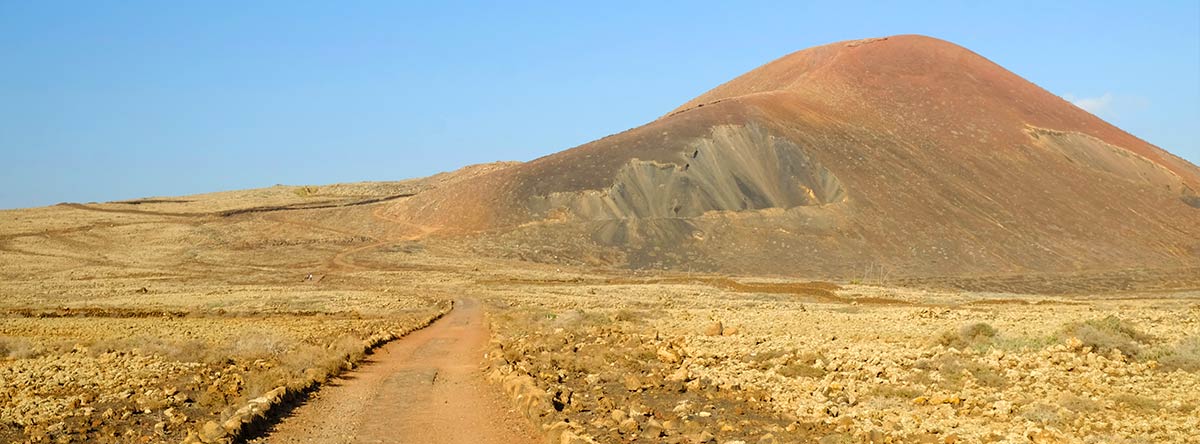 how-to-climb-the-calder-n-hondo-volcano-of-fuerteventura