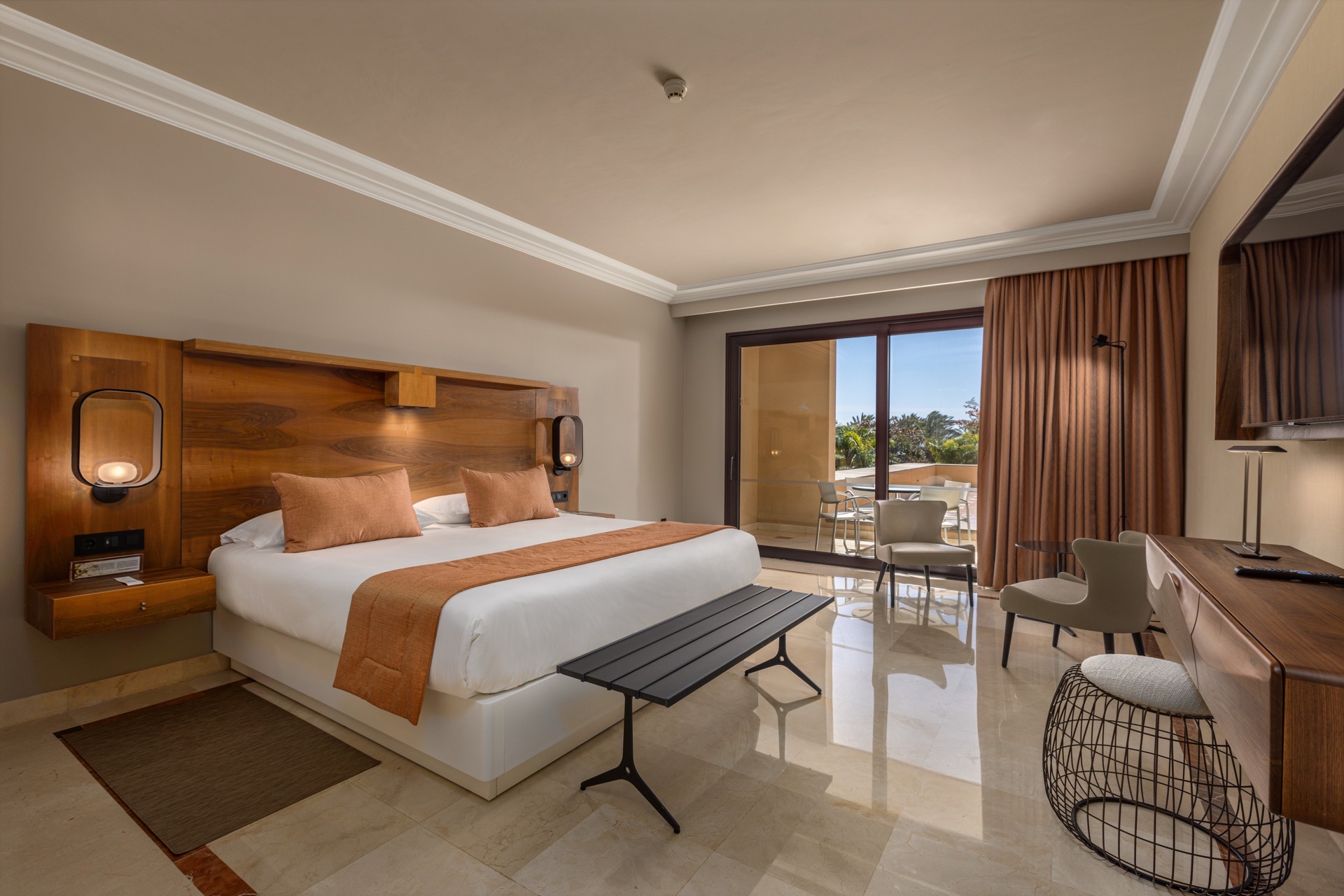cama master suite lopesan costa meloneras resort & spa