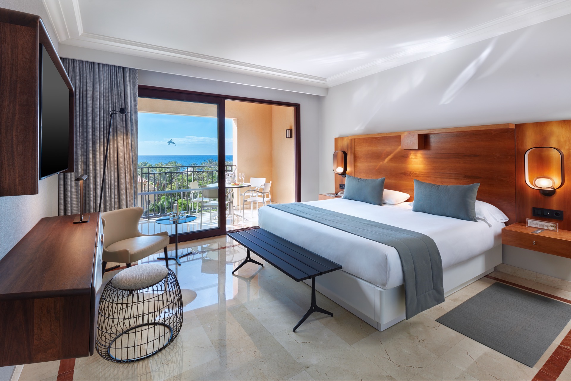 lopesan-costa-meloneras-resort-&-spa-master-suite-view