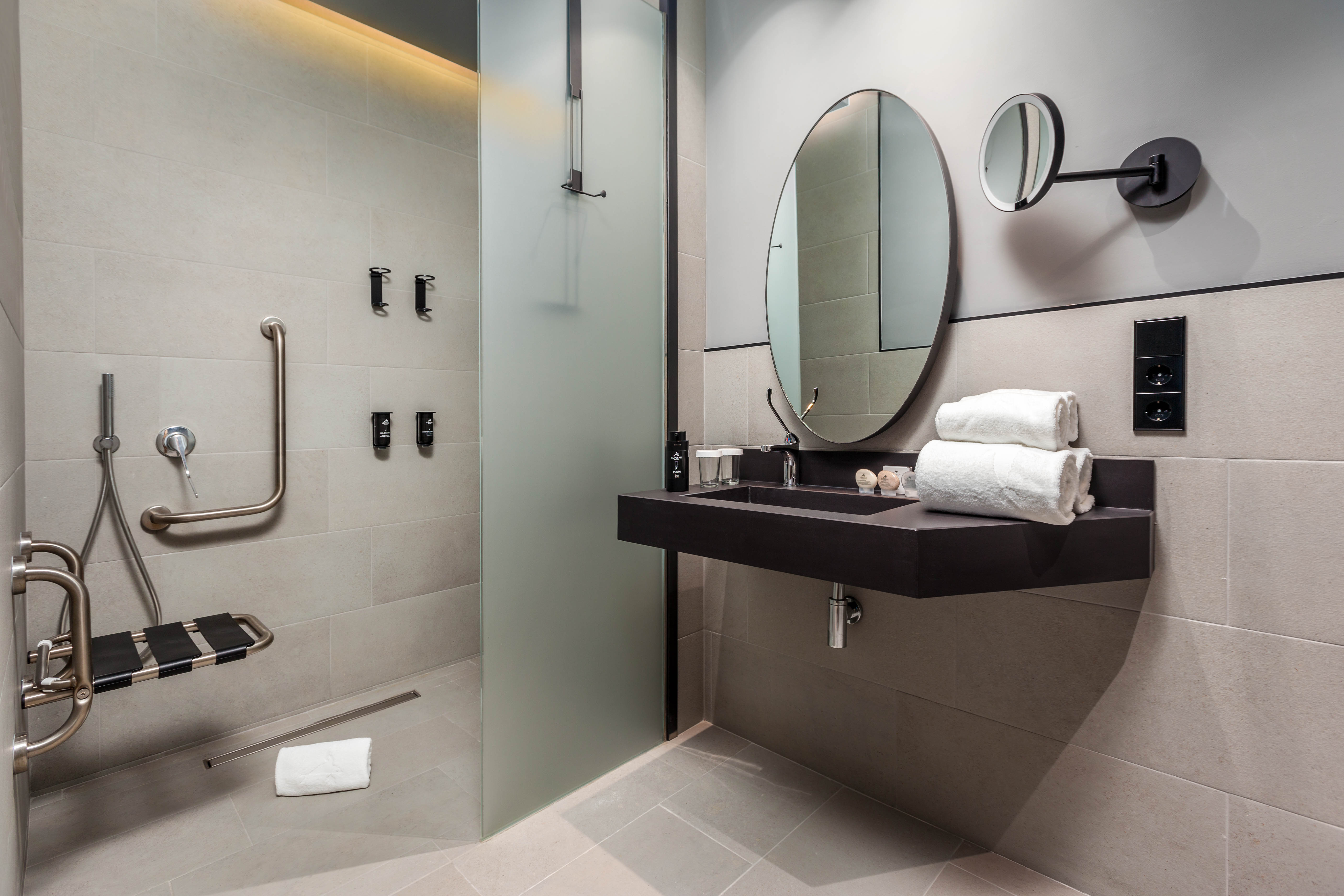 fotos badezimmer superior doppelzimmer hotel faro lopesan collection