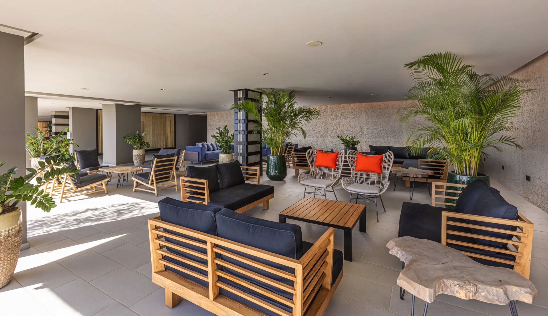 fotos área chill out hotel faro lopesan collection