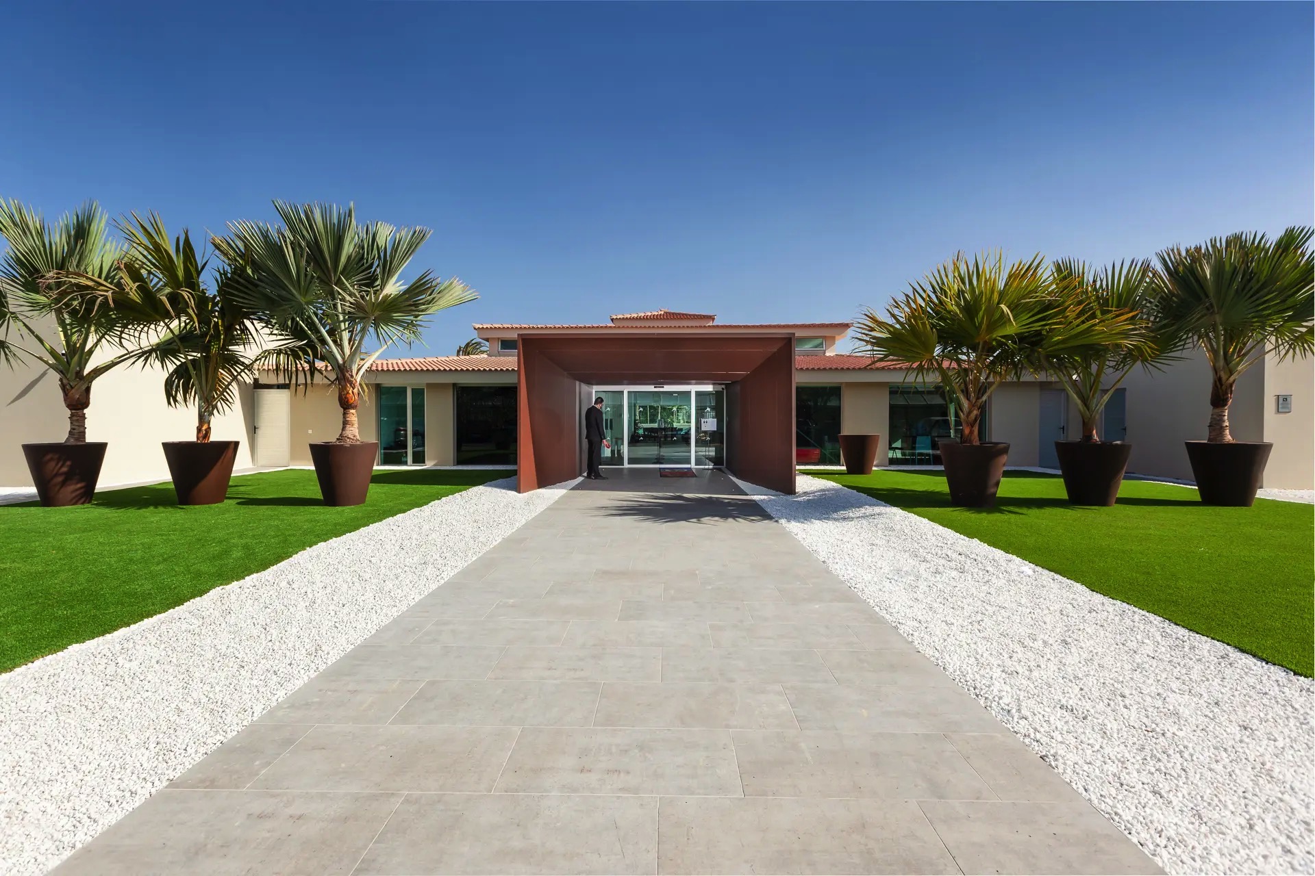 fotos hotel kumara serenoa entrada