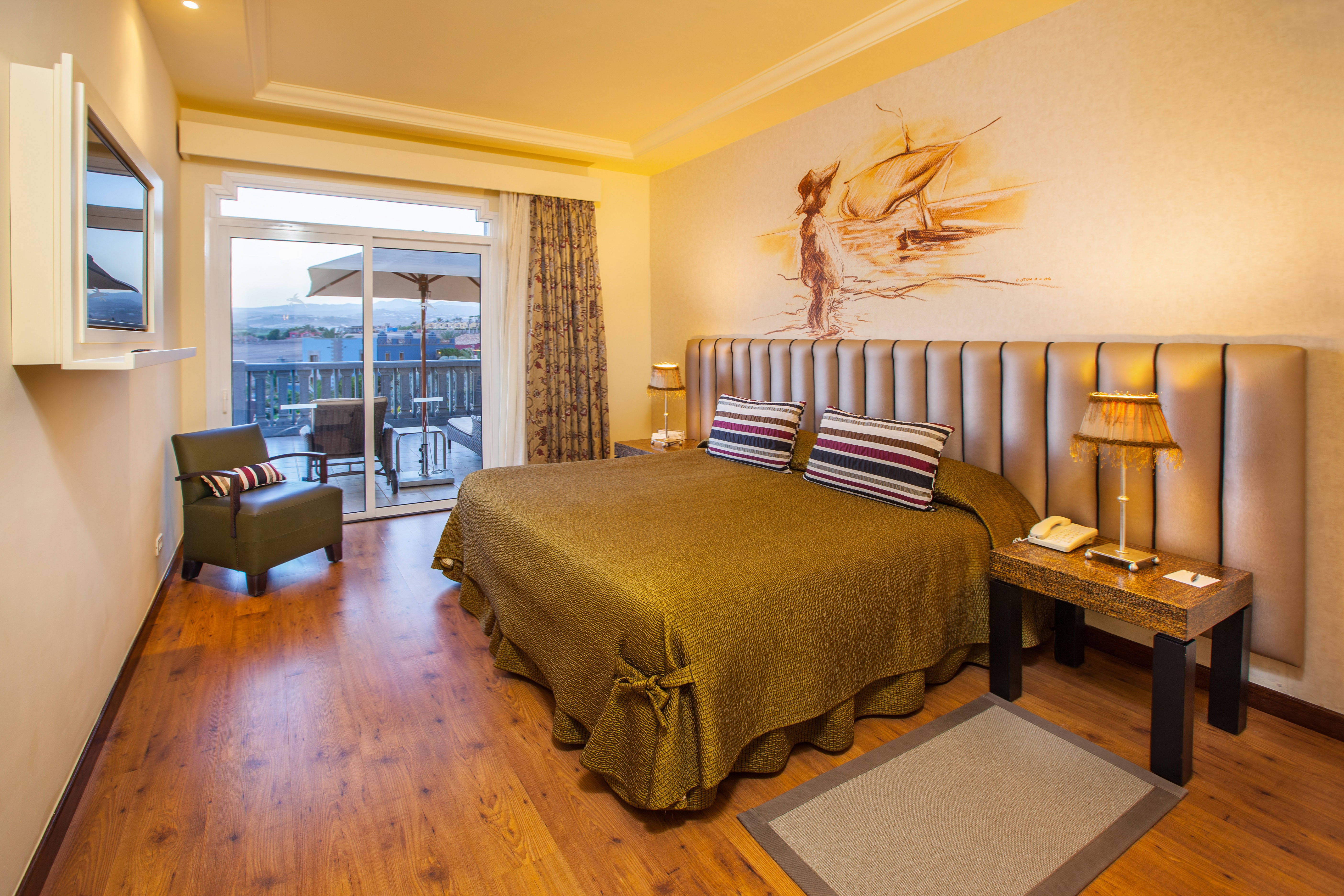 bett superior suite resort lopesan villa del conde