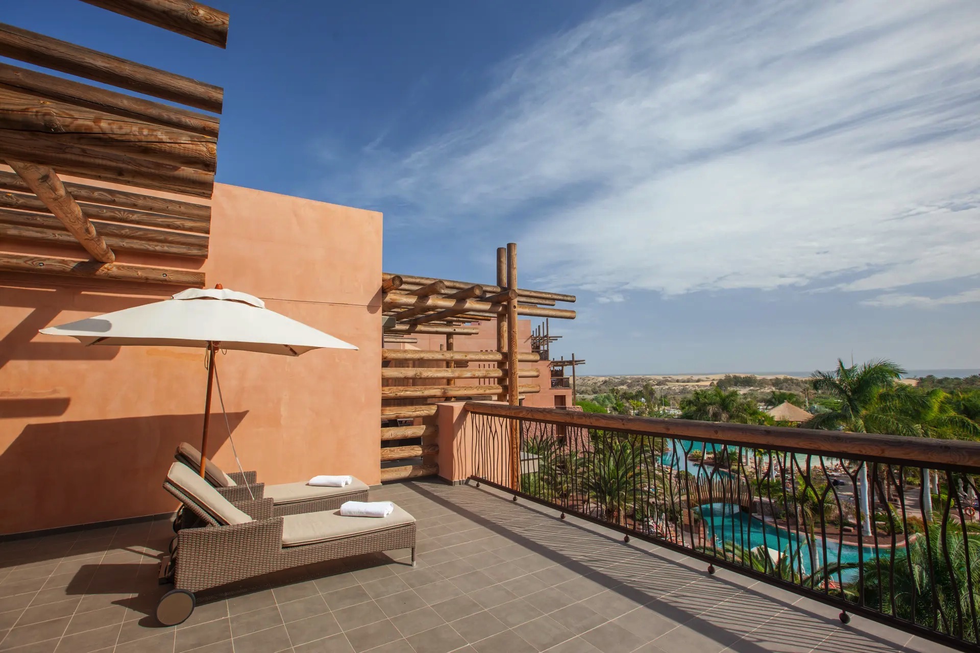 terraza senior suite lopesan baobab