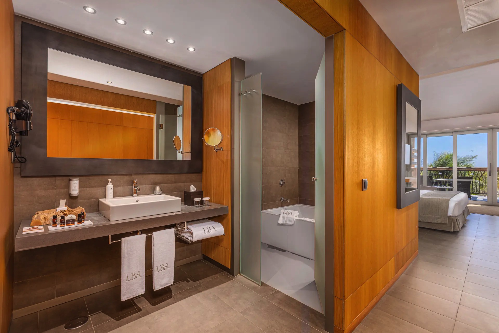 baño superior suite lopesan baobab resort