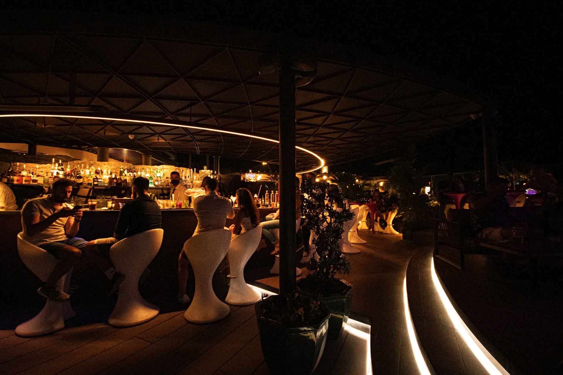 interior cafe del mar restaurant lopesan costa meloneras resort & spa