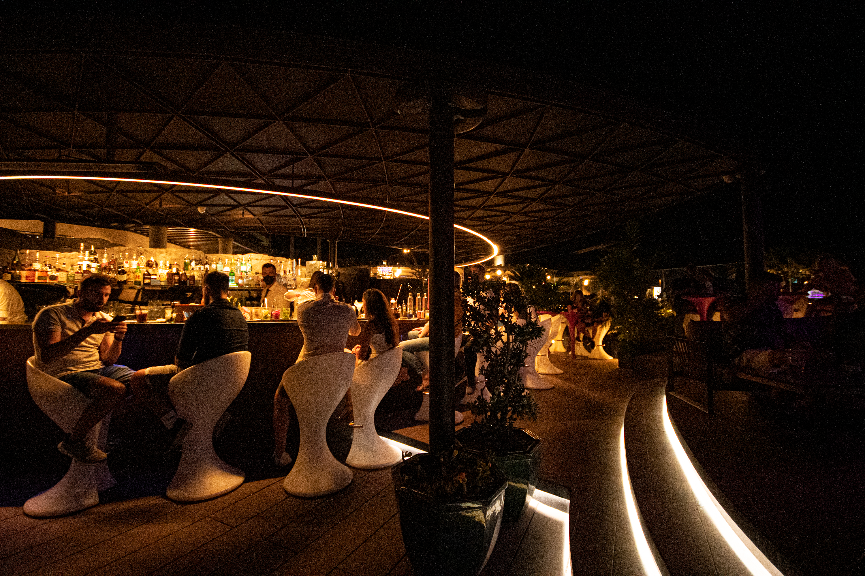 interior cafe del mar restaurant lopesan costa meloneras resort & spa