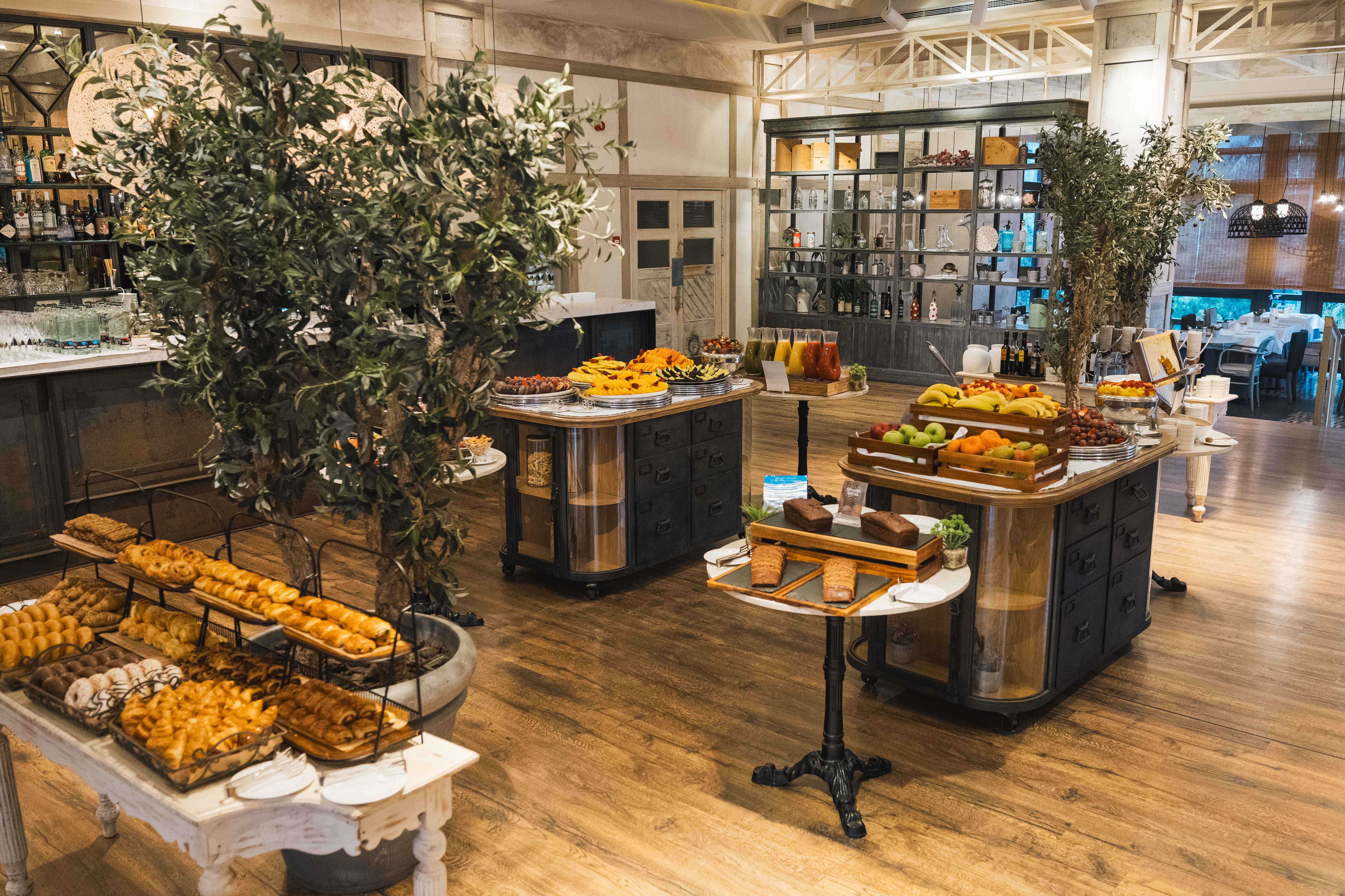 LA PLAZA BUFFET - LOPESAN COSTA MELONERAS