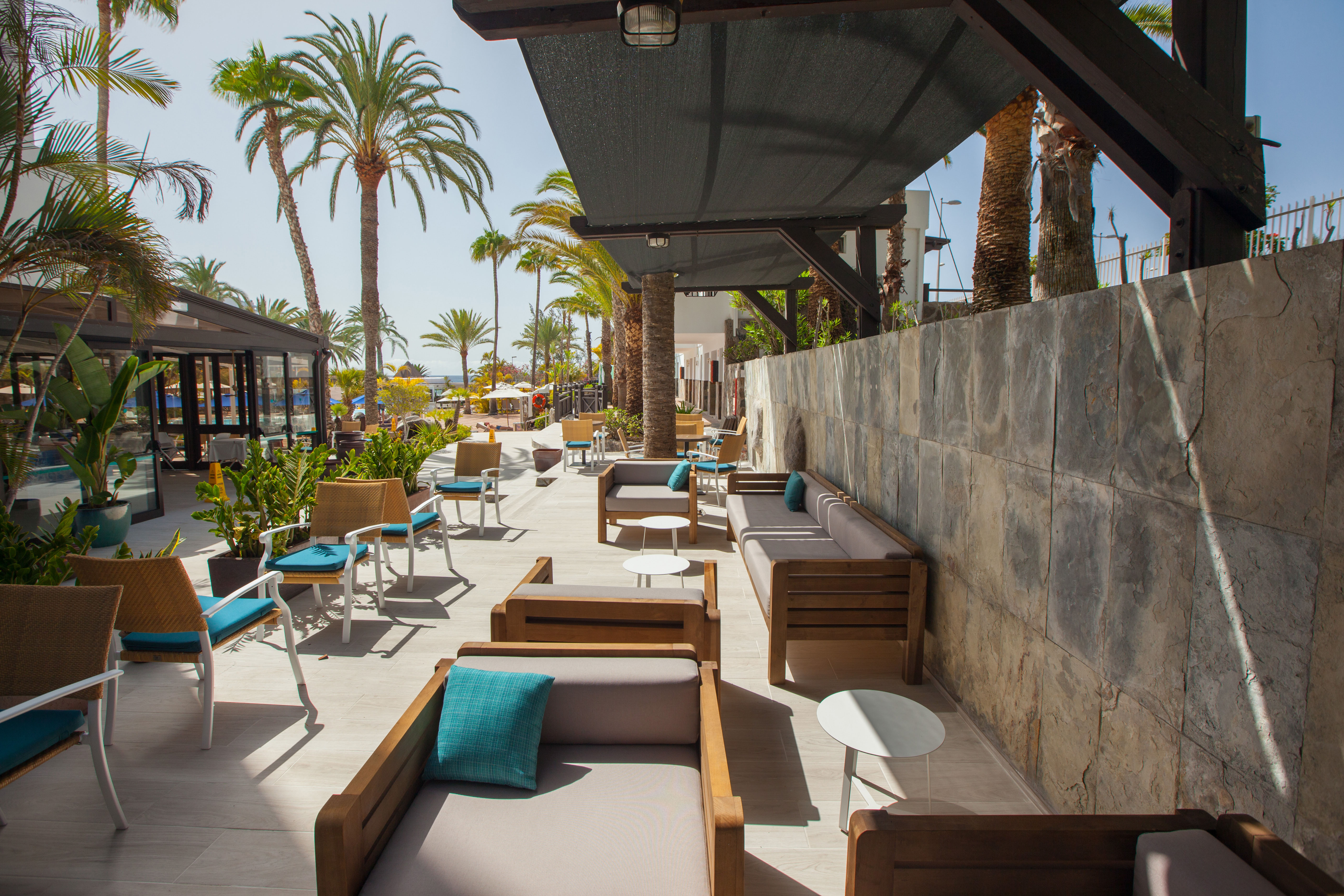 terrace el ancla bar corallium beach by lopesan hotels