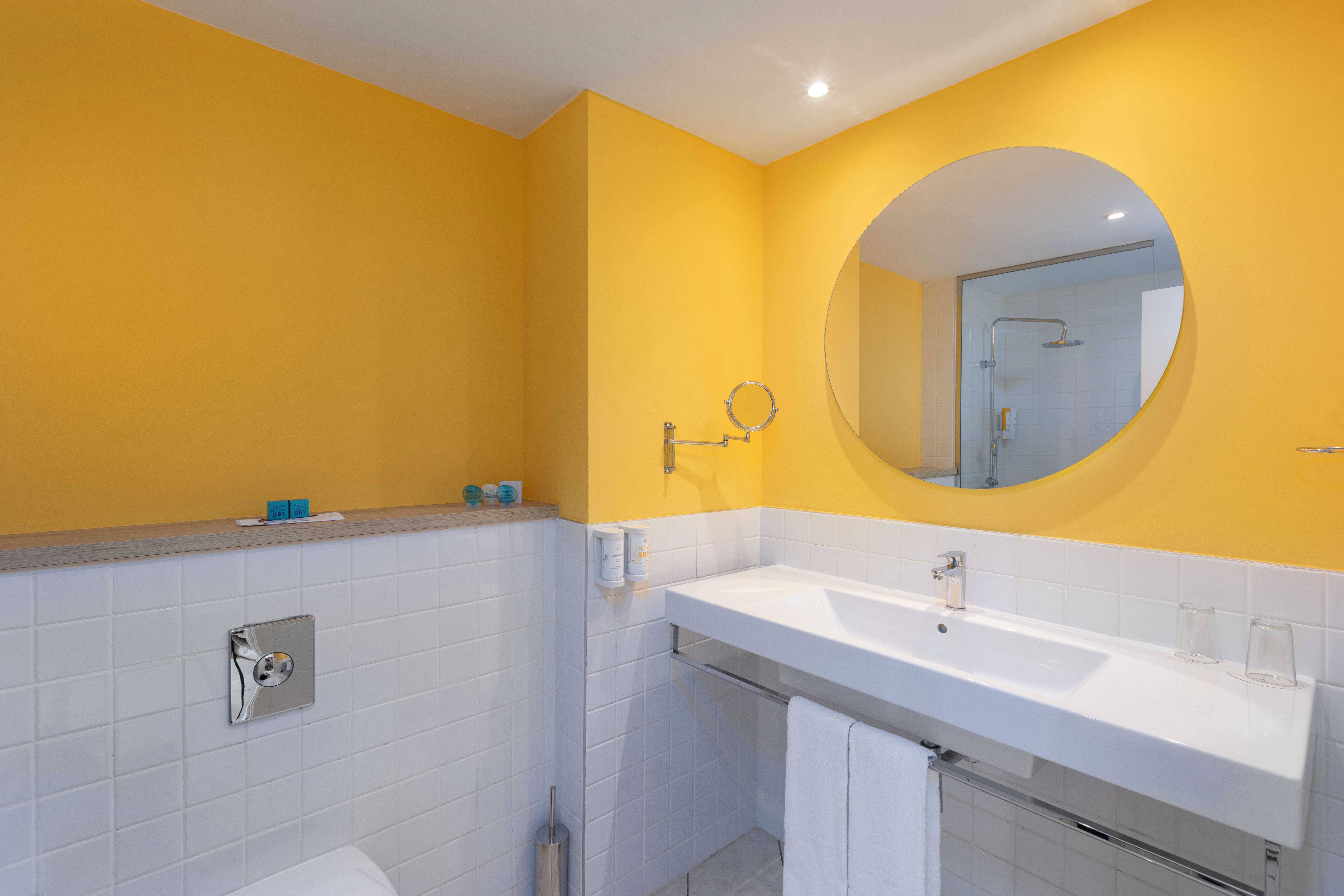 baño habitación double solarium hotel abora catarina