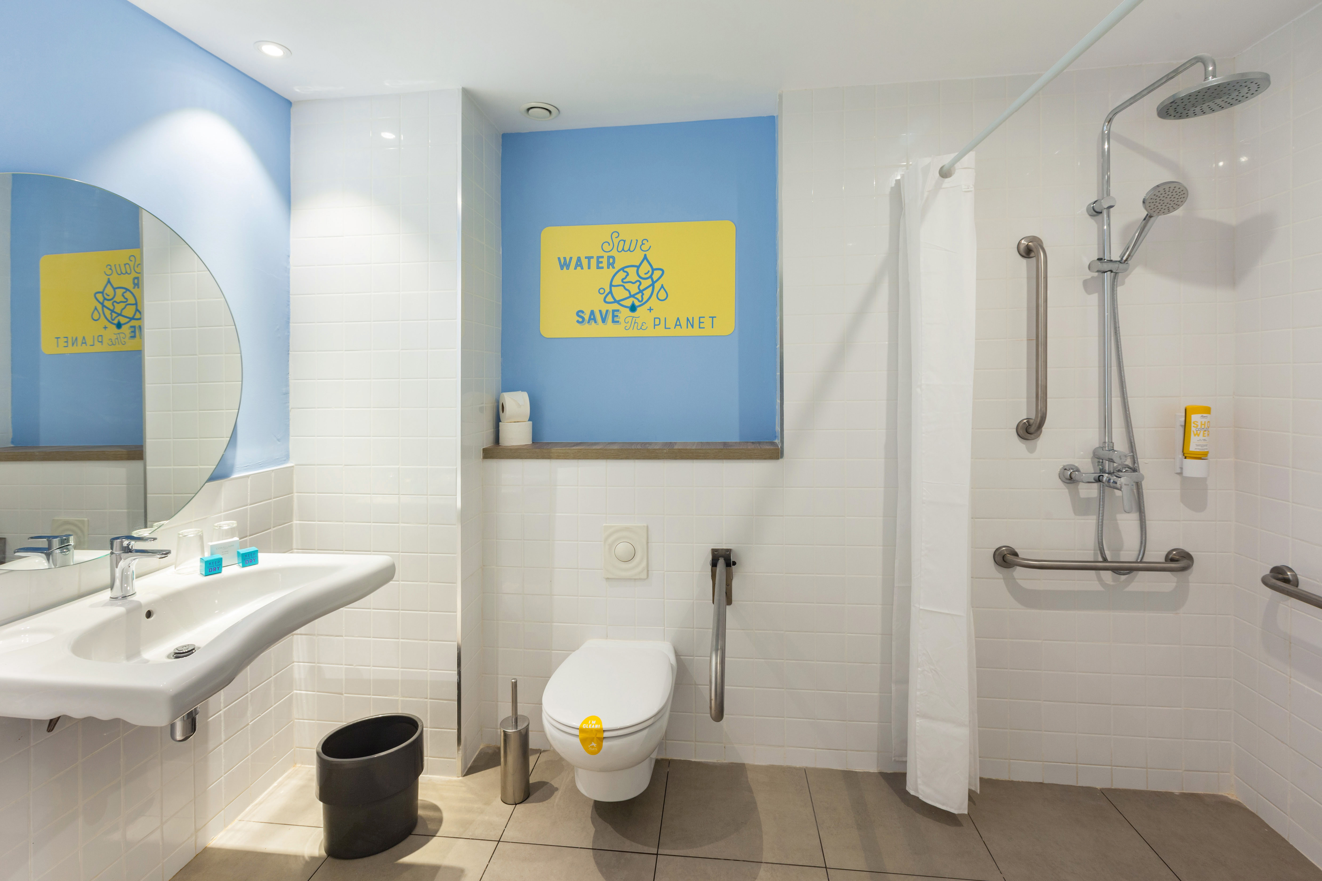 fotos baño habitaciones hotel abora buenaventura doble estandar adaptada