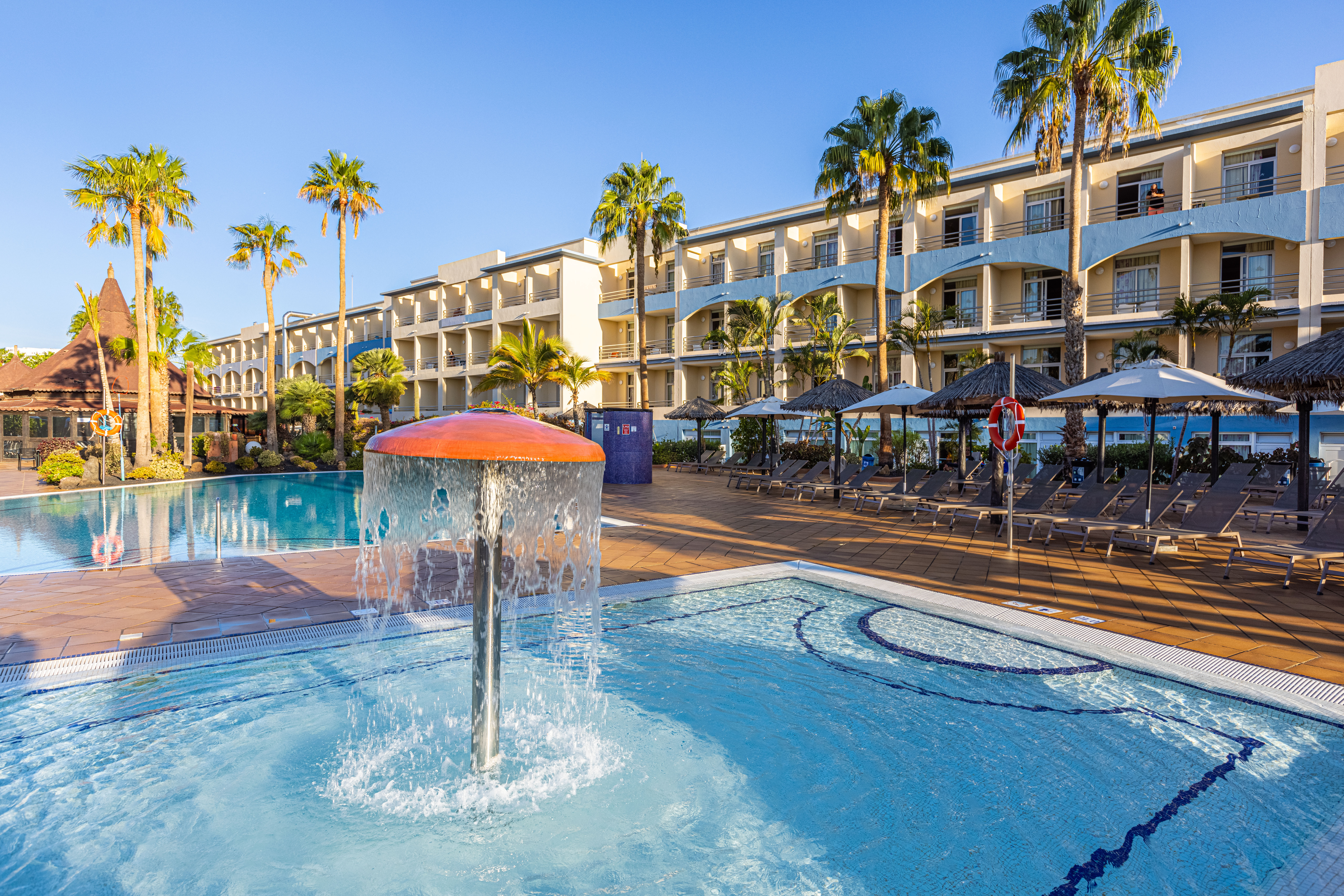 piscinas ninos ifa altamarena hotel