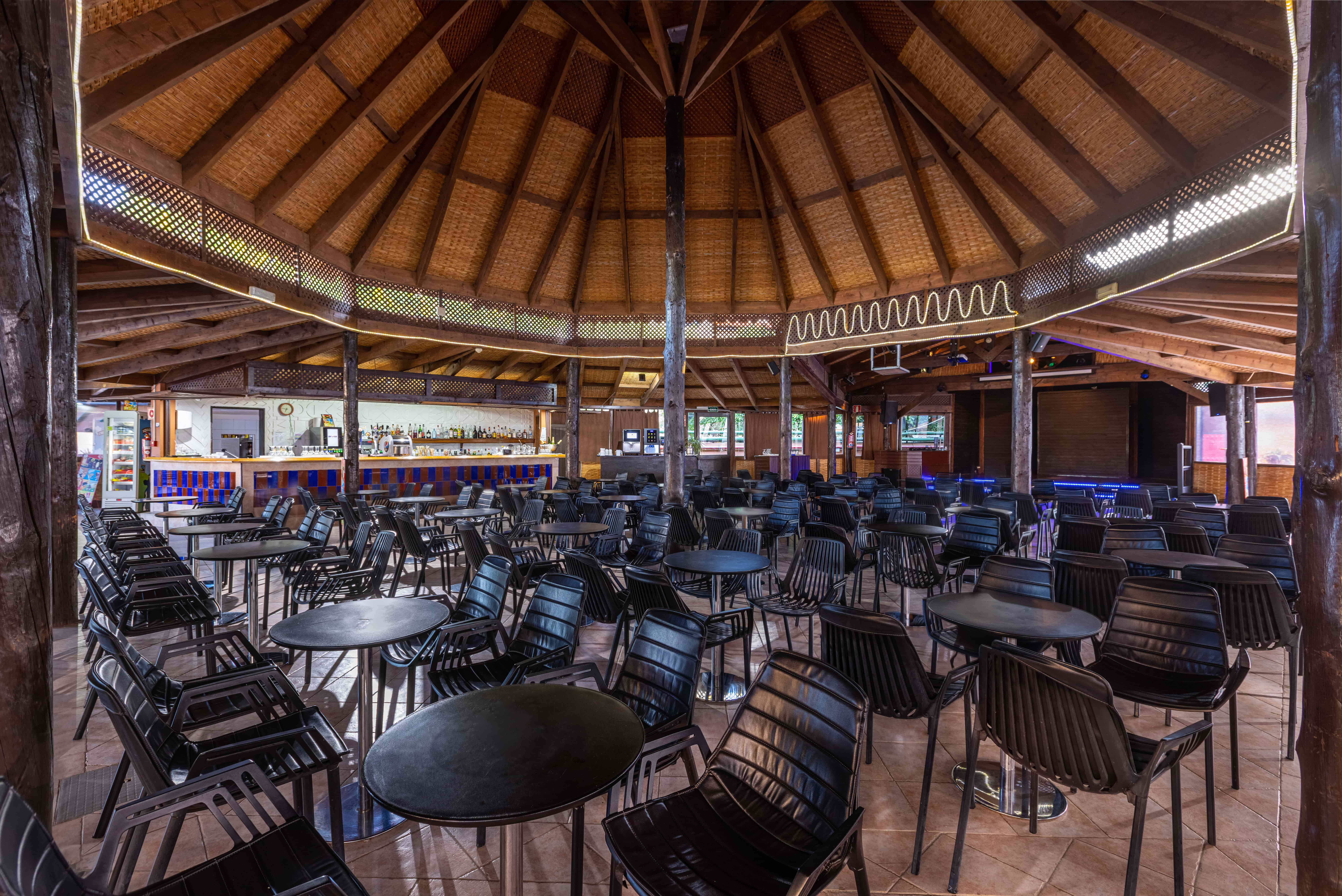 salón bar ifa altamarena hotel