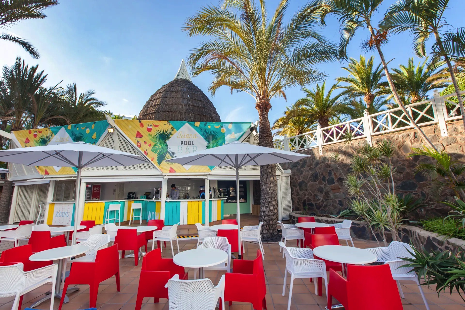 island bar terrace pool abora buenaventura