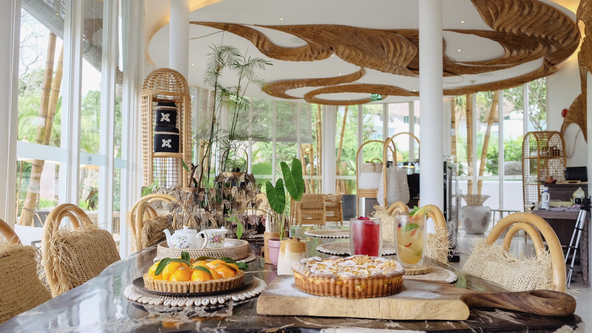 photos deli cafe lounge eden beach resort & spa