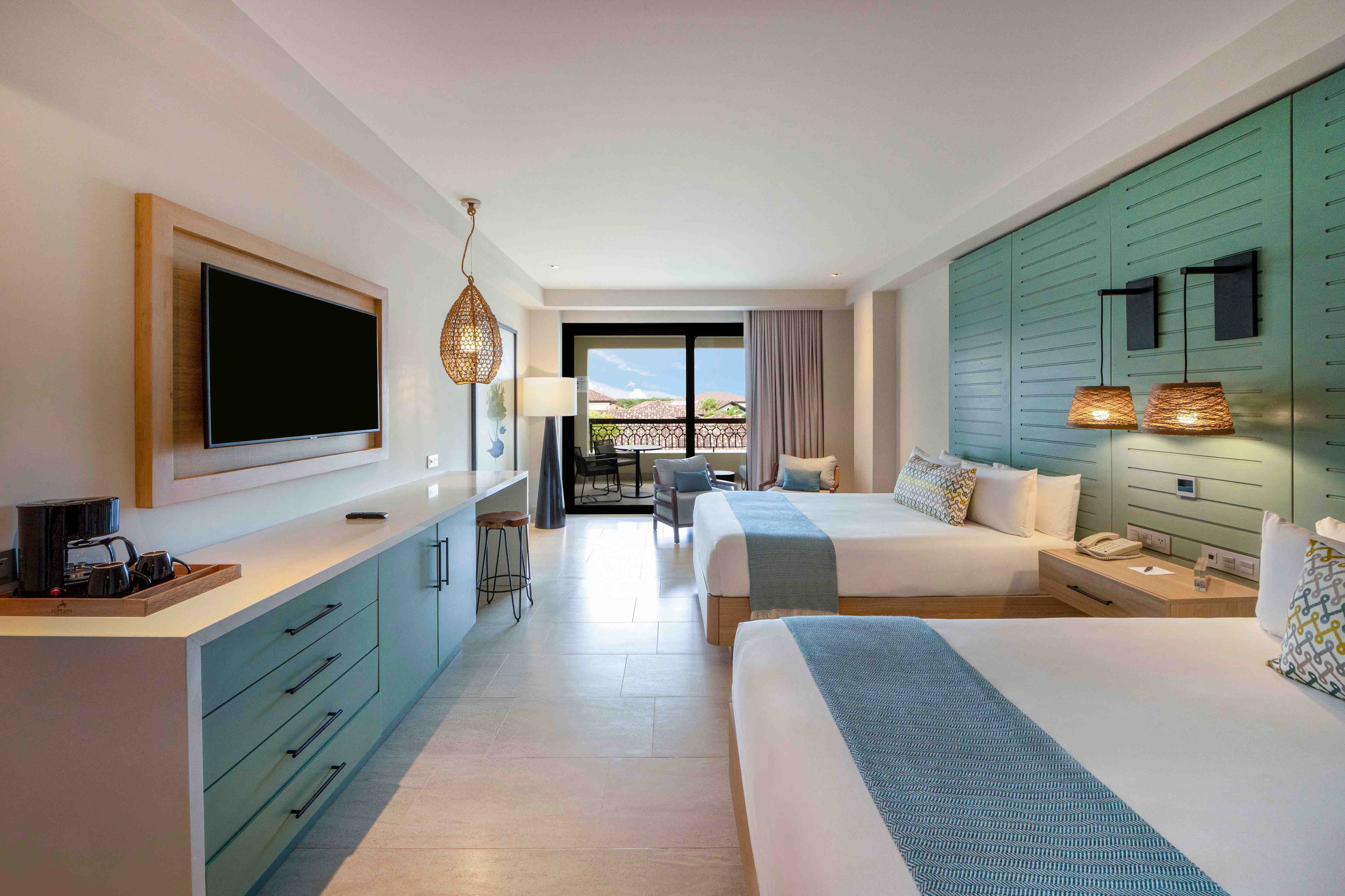 cama adults queen economy junior suite lopesan costa bavaro resort spa & casino