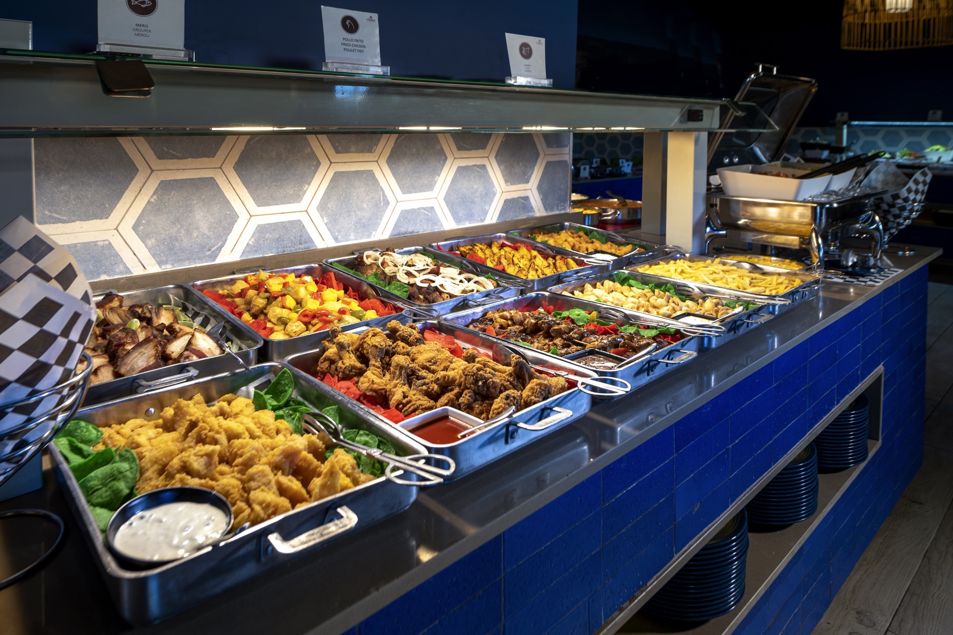 lopesan costa bávaro fotos gastronomía restaurante goldfish