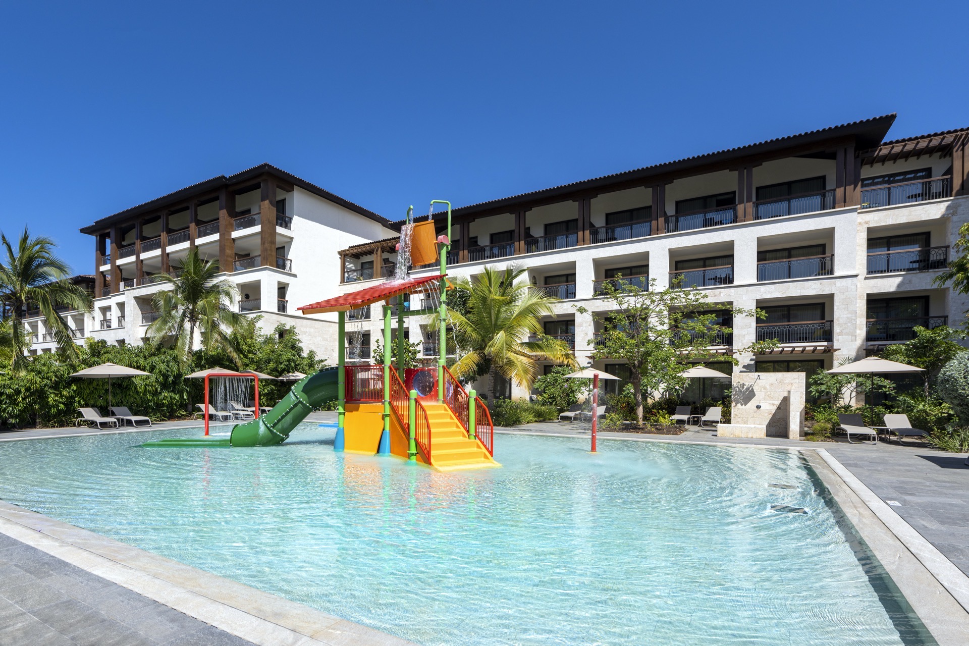 zona infantil piscinas lopesan costa bávaro spa & casino