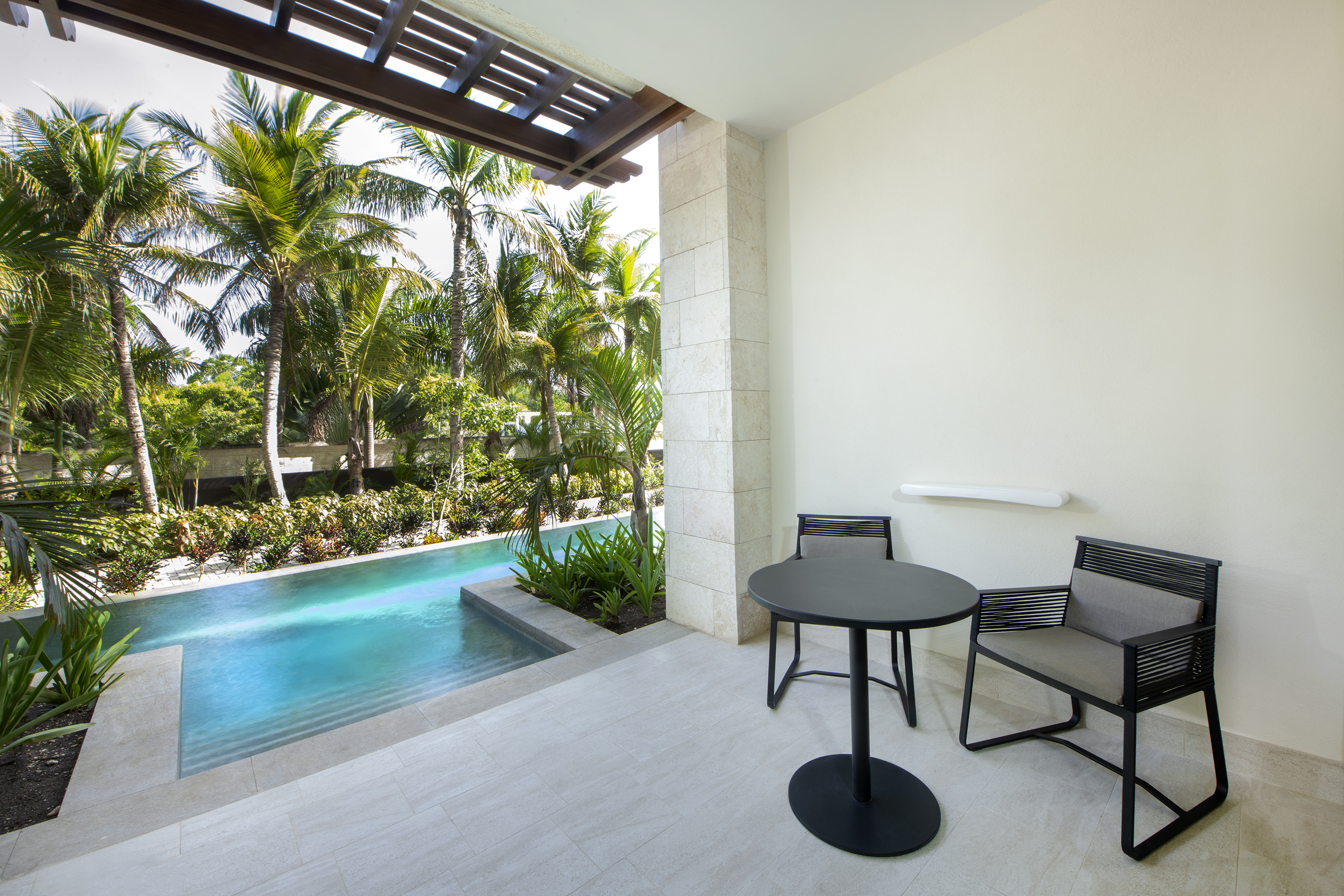 lopesan costa bavaro unique king swim up terrace photos