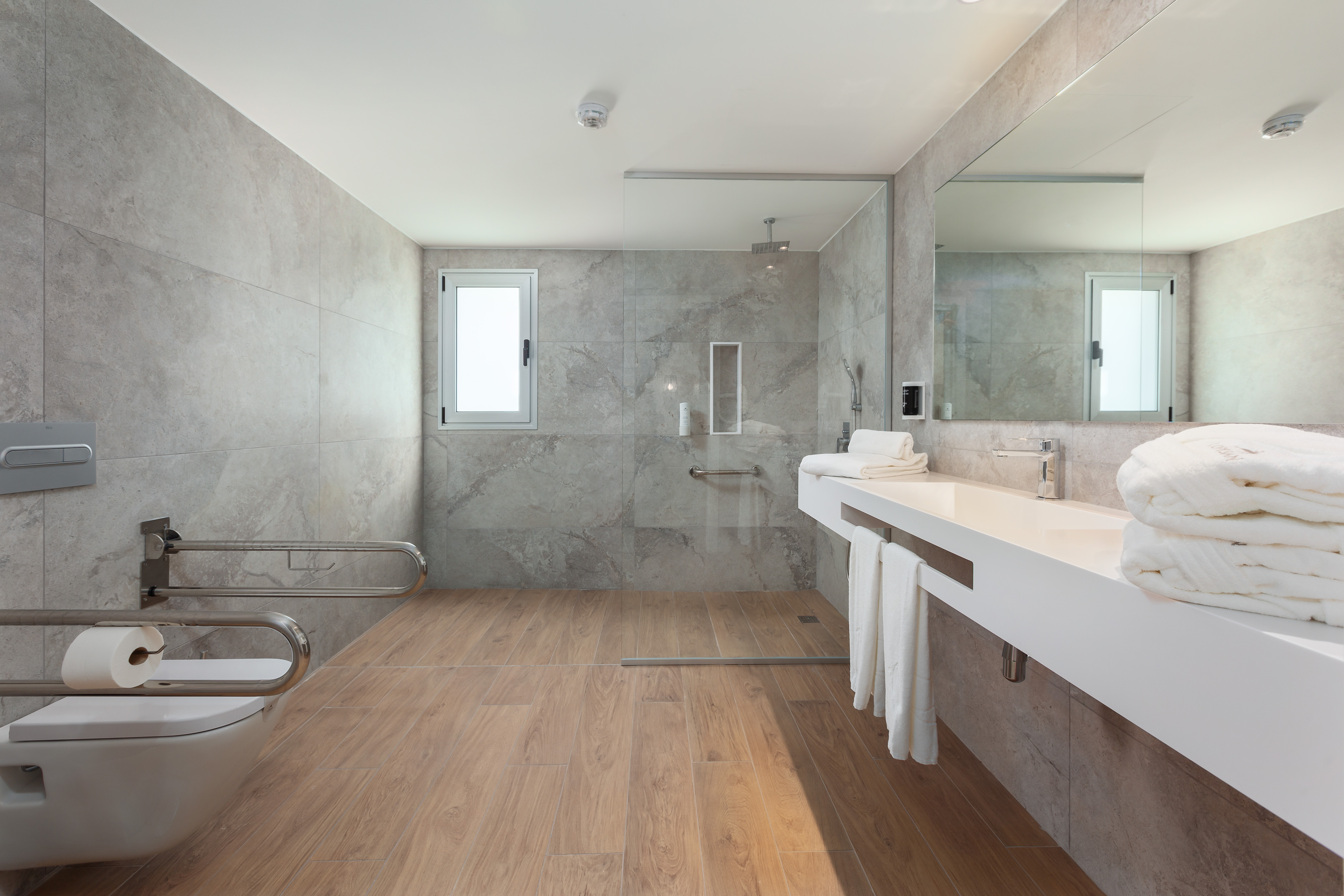 bathroom junior suites adapted kumara serenoa