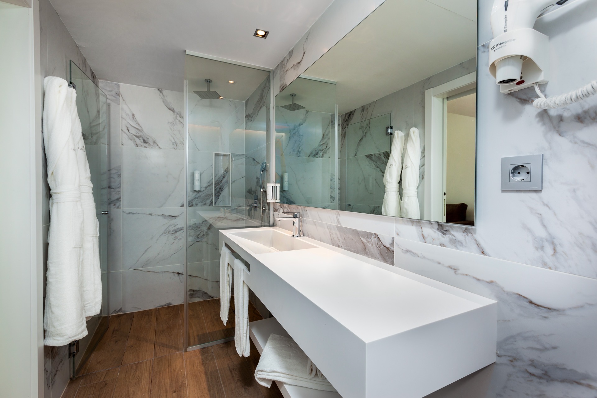 bathroom kumara serenoa suites