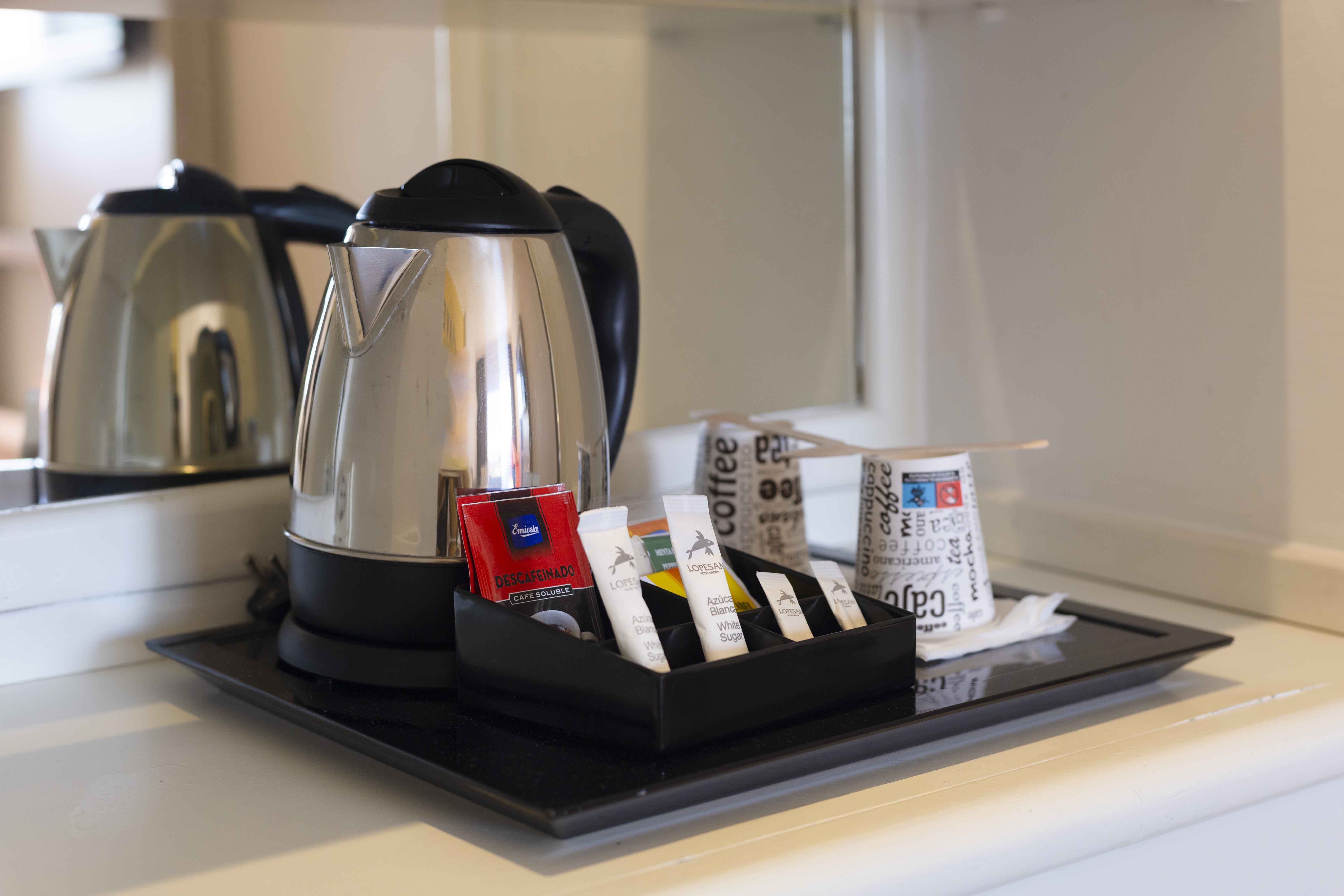 detail doppelzimmer standard hotel abora continental