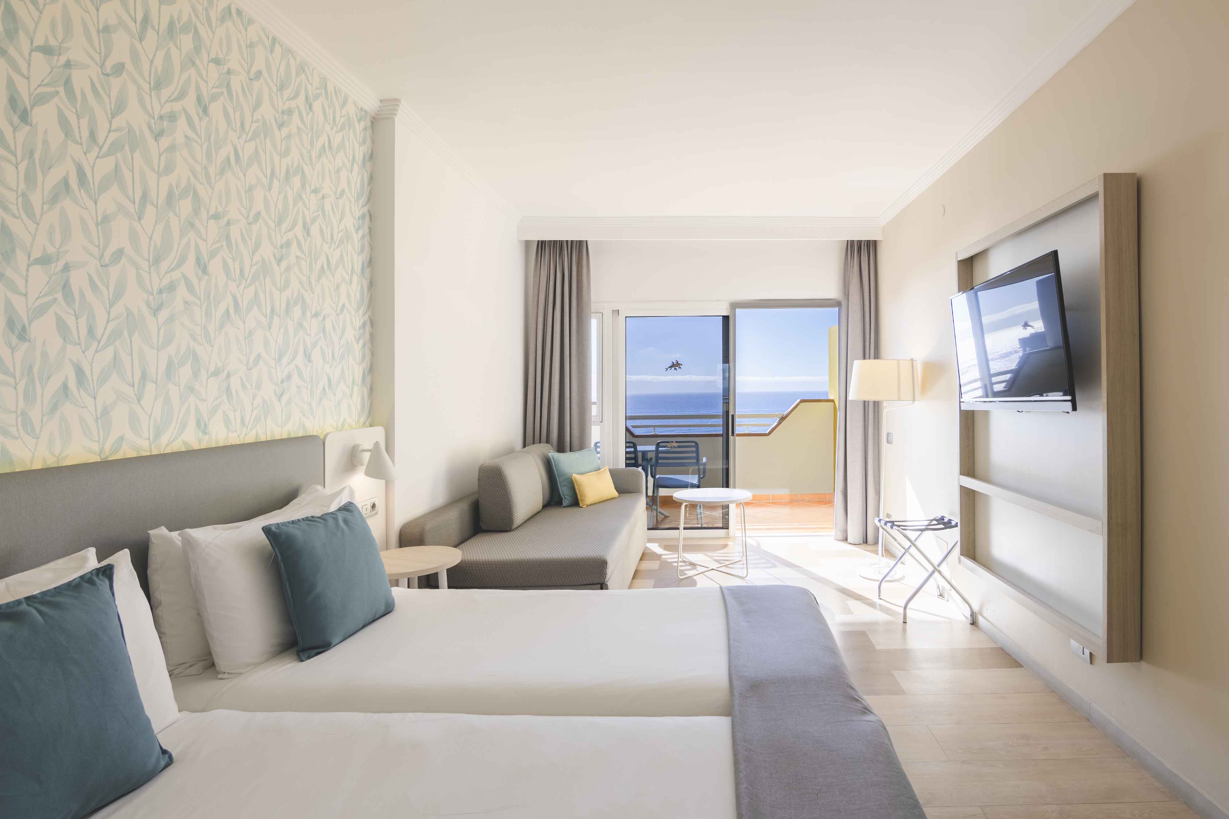 bett doppelzimmer deluxe blick adults only hotel abora continental