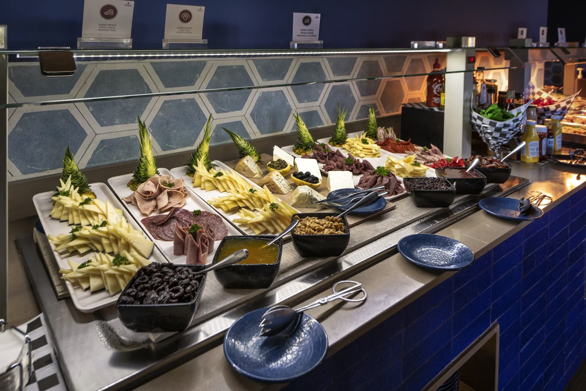 gastronomia goldfish beach club lopesan costa bávaro resort spa & casino