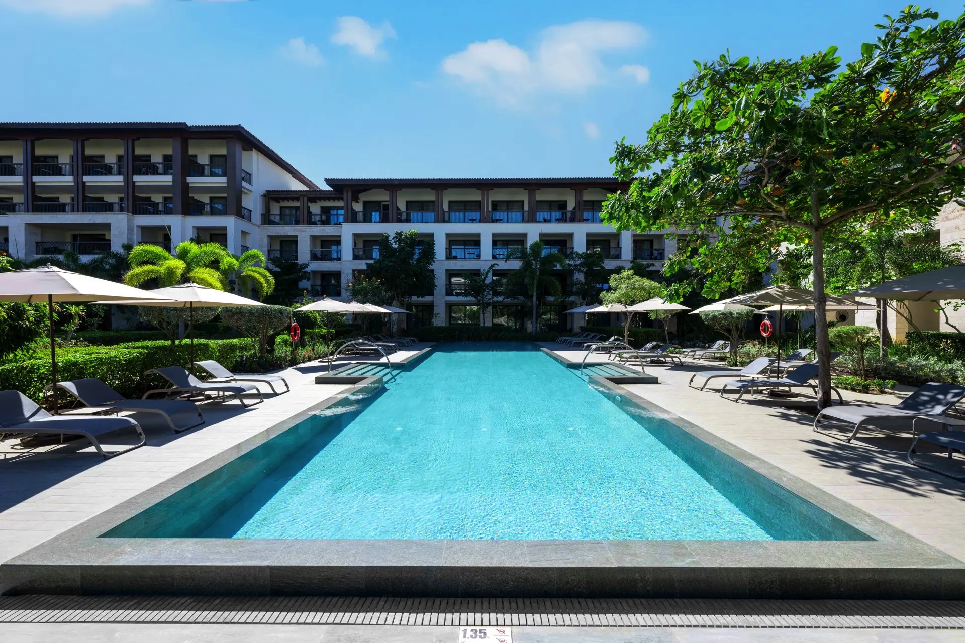 bavaro pool lopesan costa bavaro spa & casino