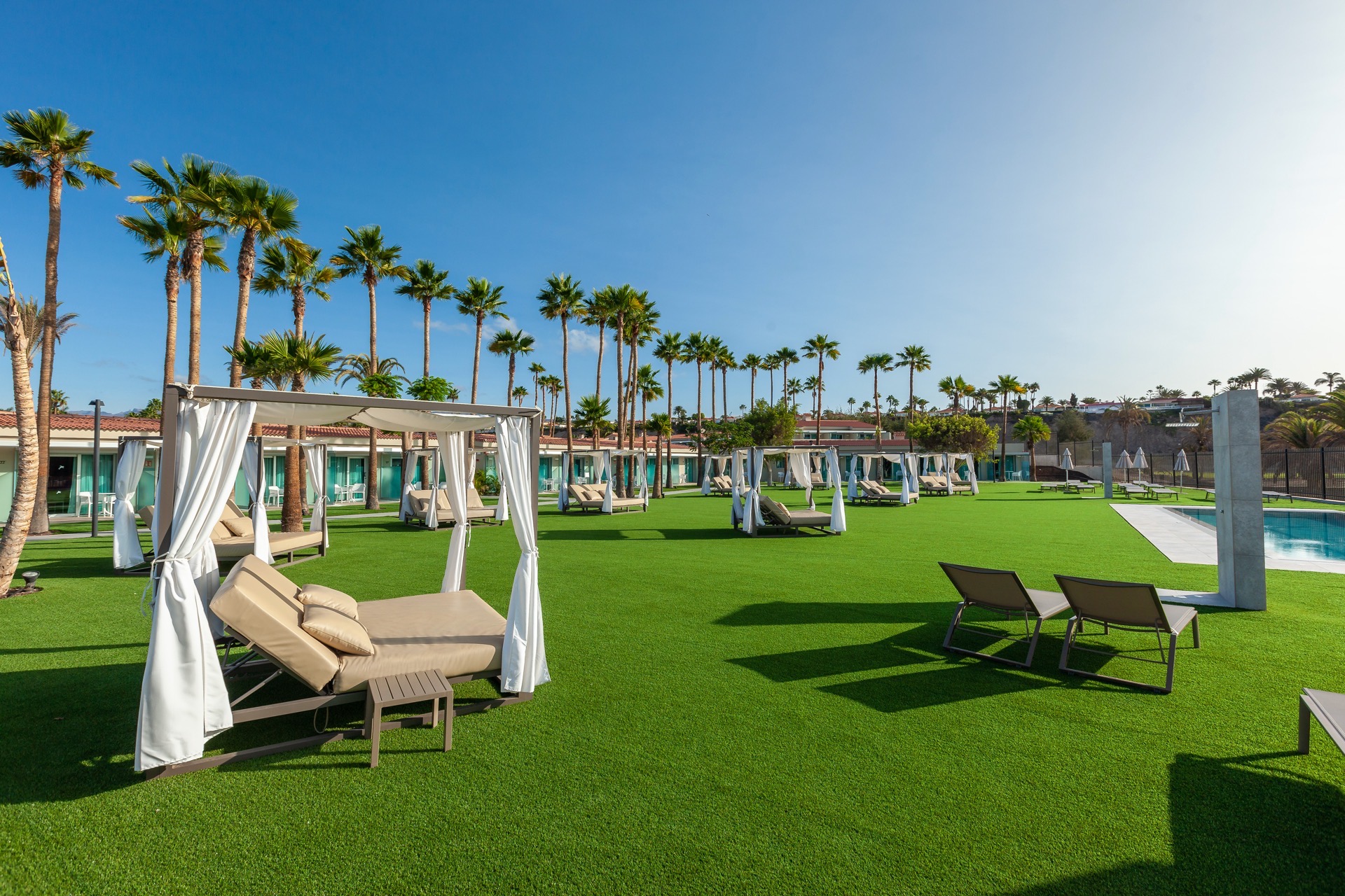 duna corner pool bar hotel kumara serenoa