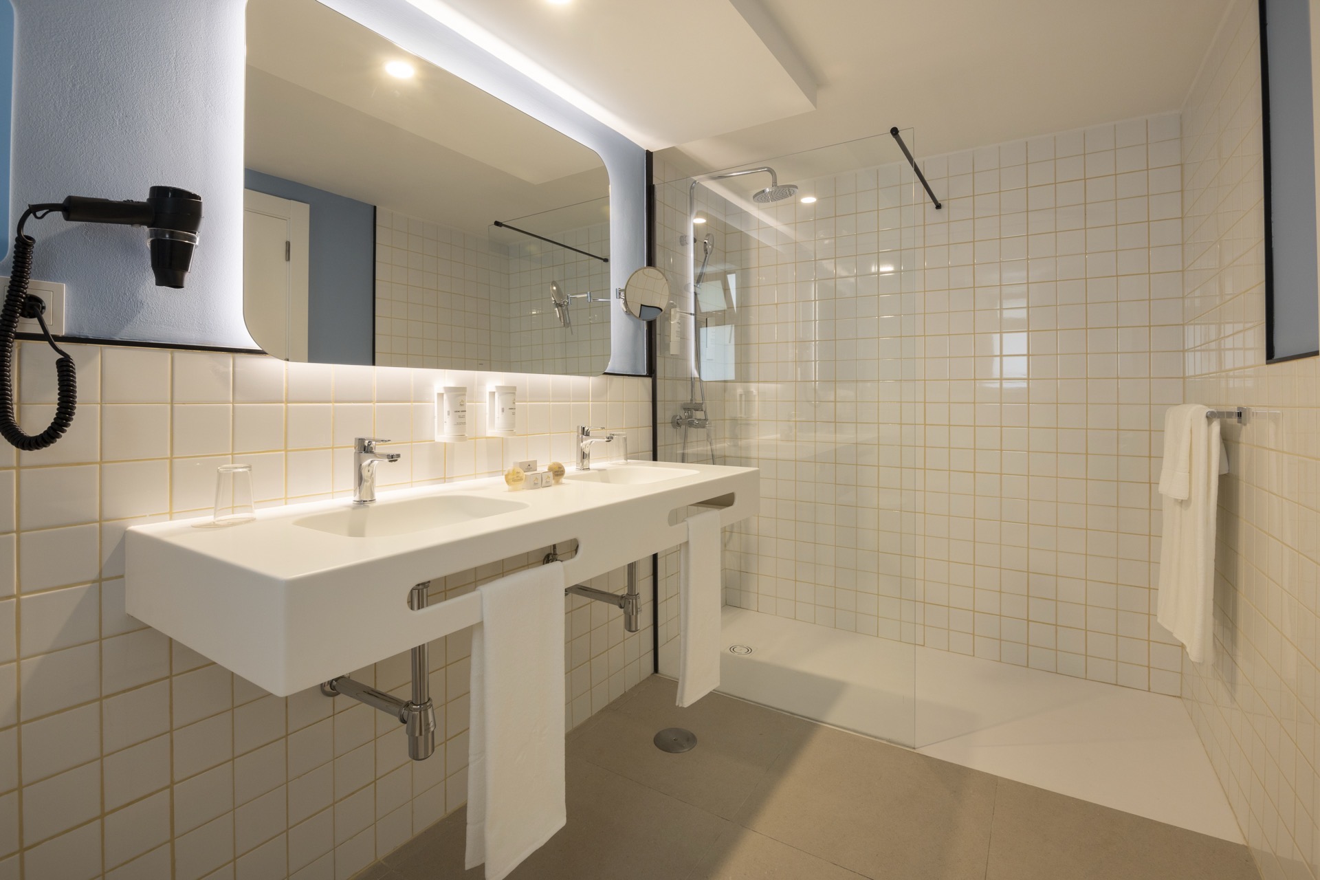 bathroom double terrace room hotel abora interclub atlantic