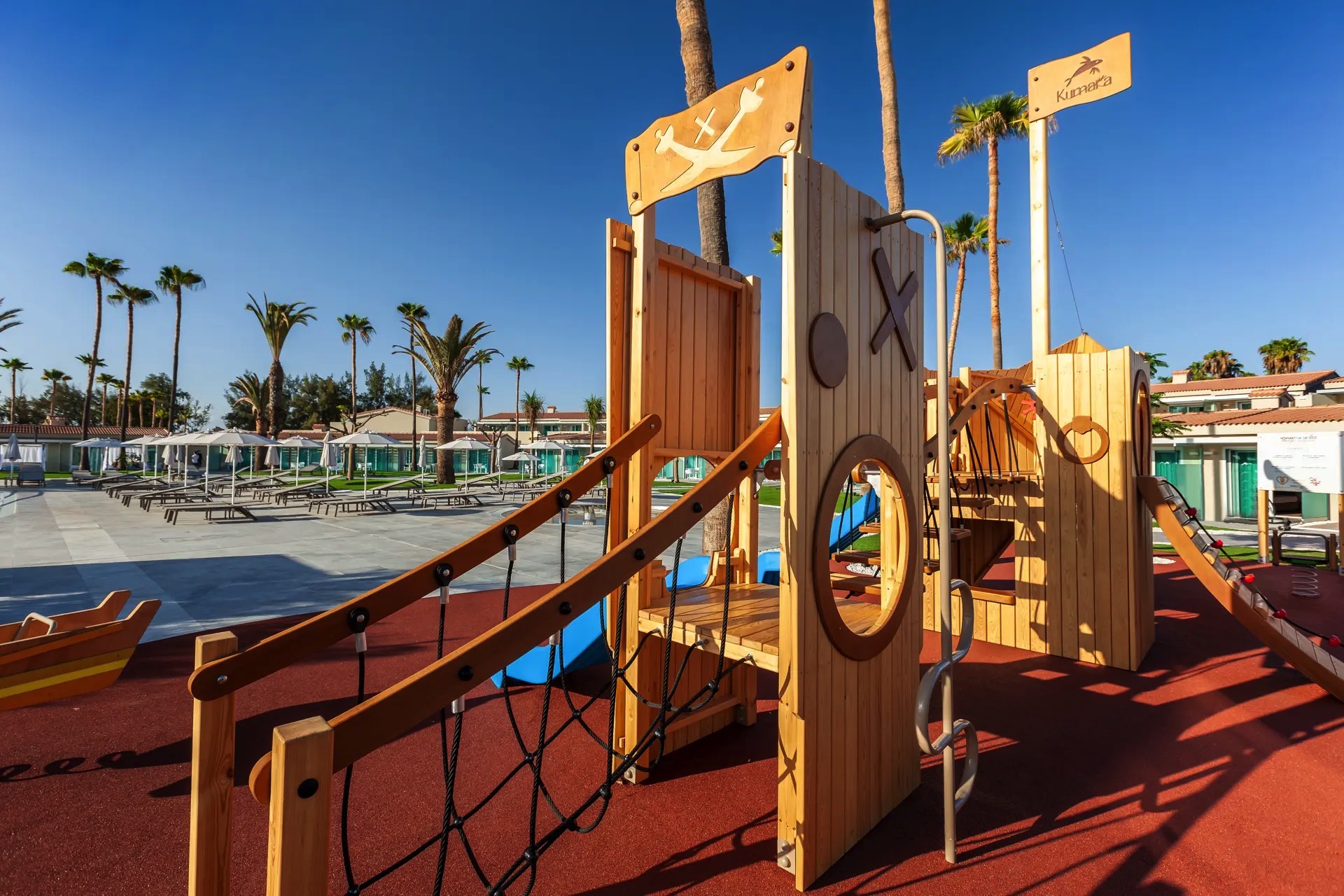 paddling pool kumara serenoa by lopesan hotels