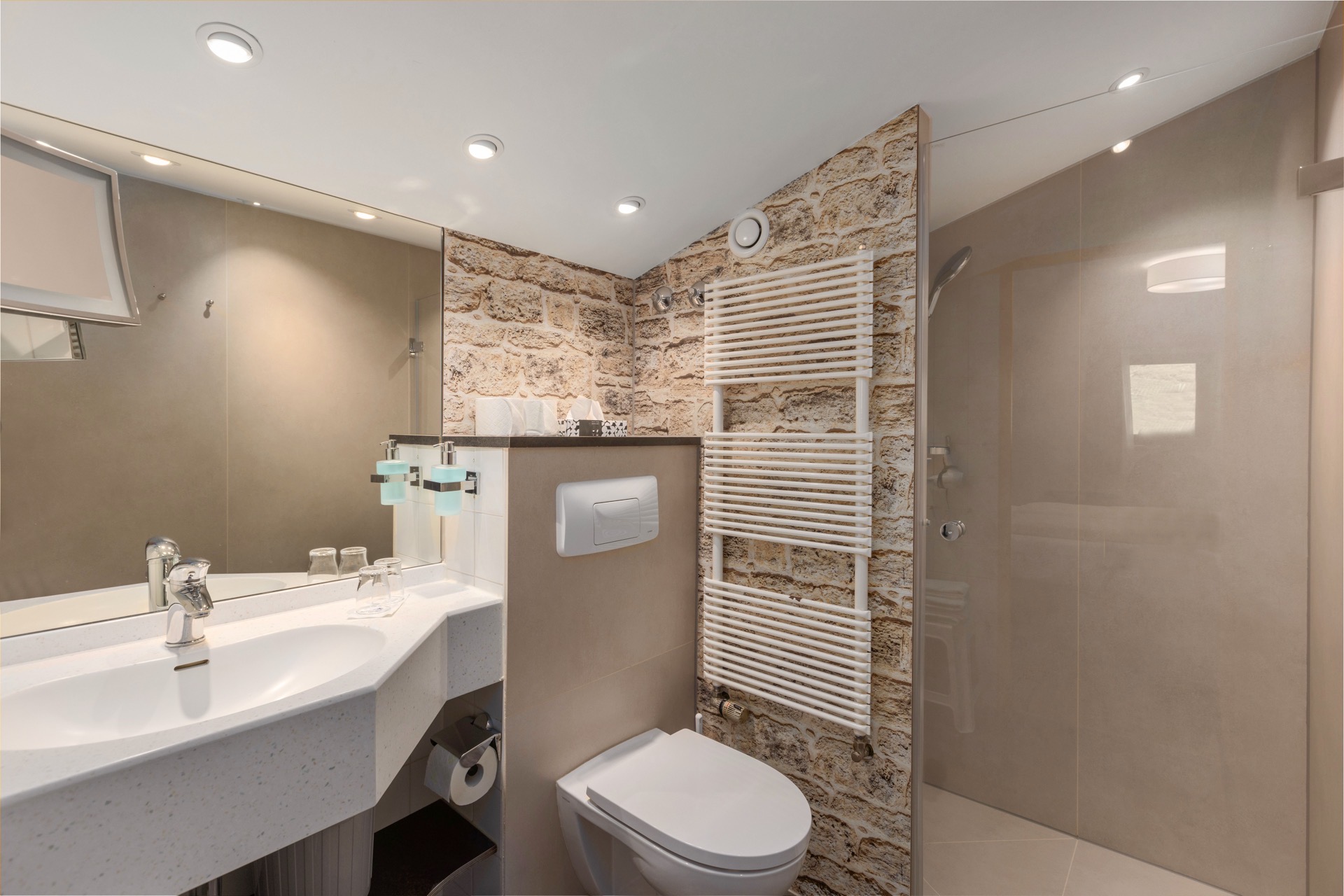 bathroom double standard room ifa alpenrose hotel