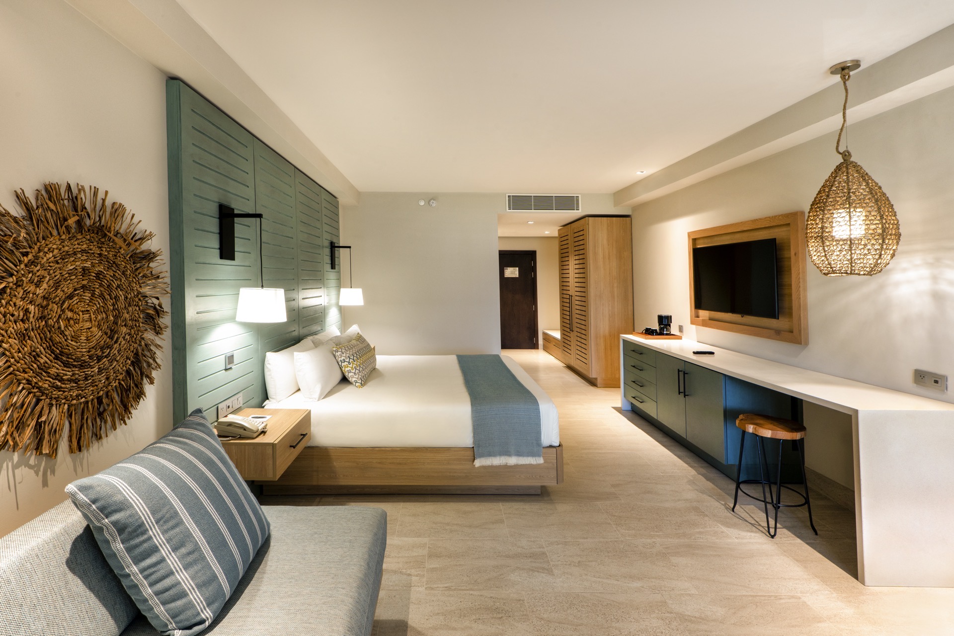 cama adults king economy junior suite lopesan costa bavaro resort spa & casino