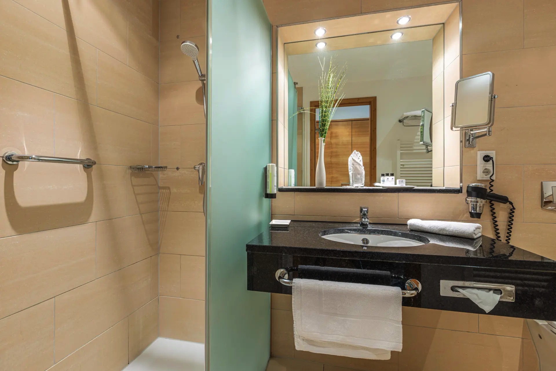 bathroom double superior comfort room ifa graal-muritz hotel