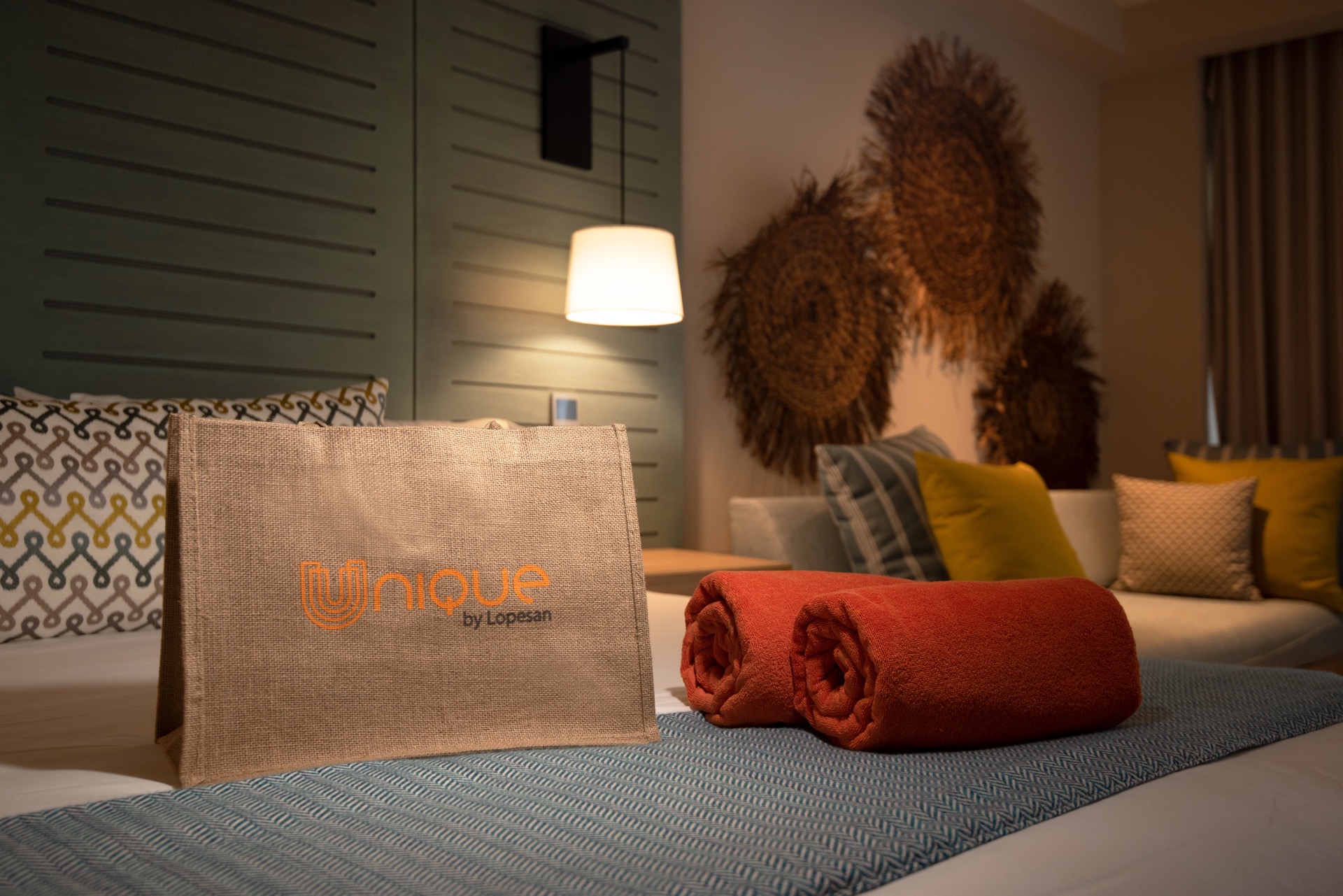 Unique Towels Lopesan Hotels