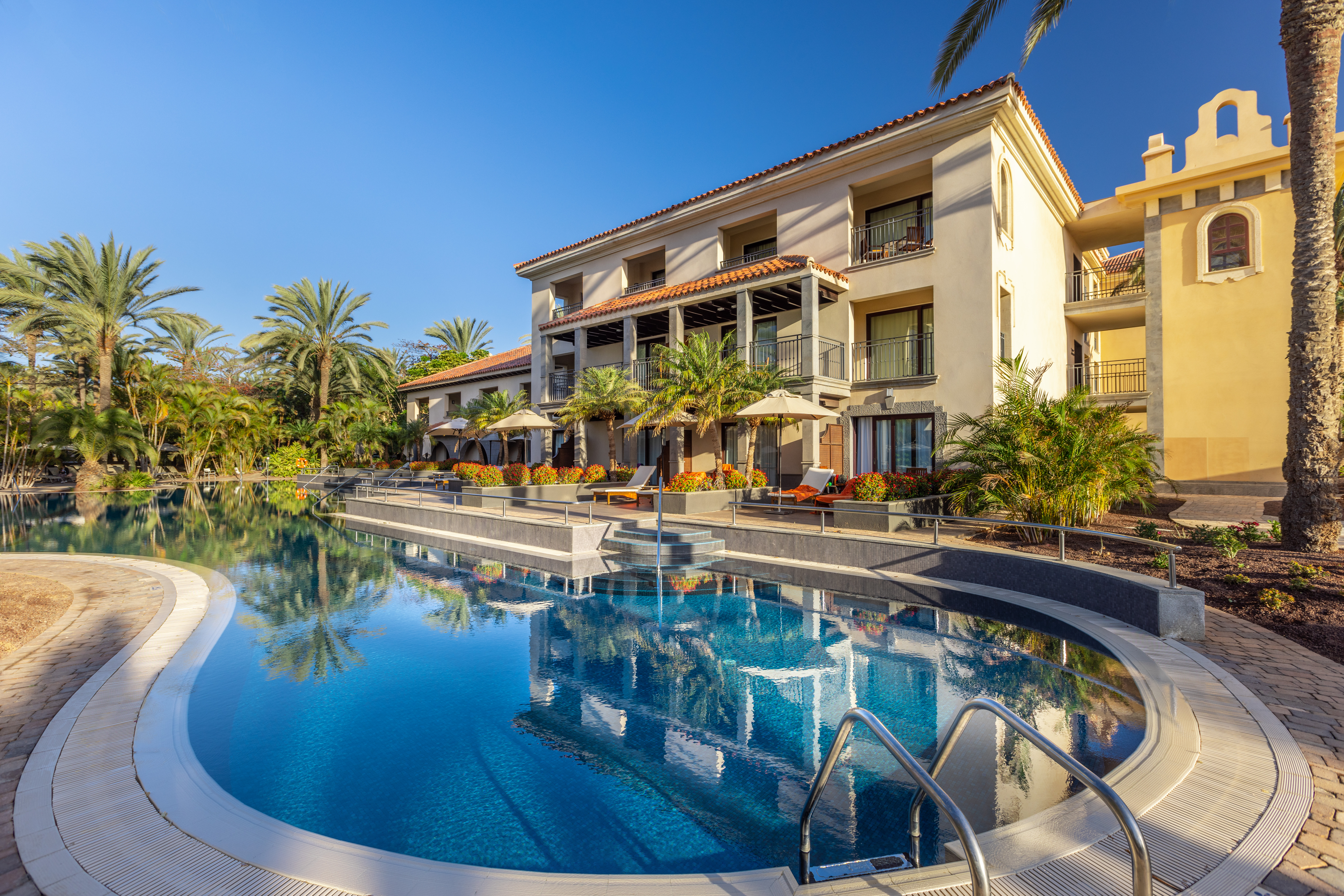 Pool Premium Hotels