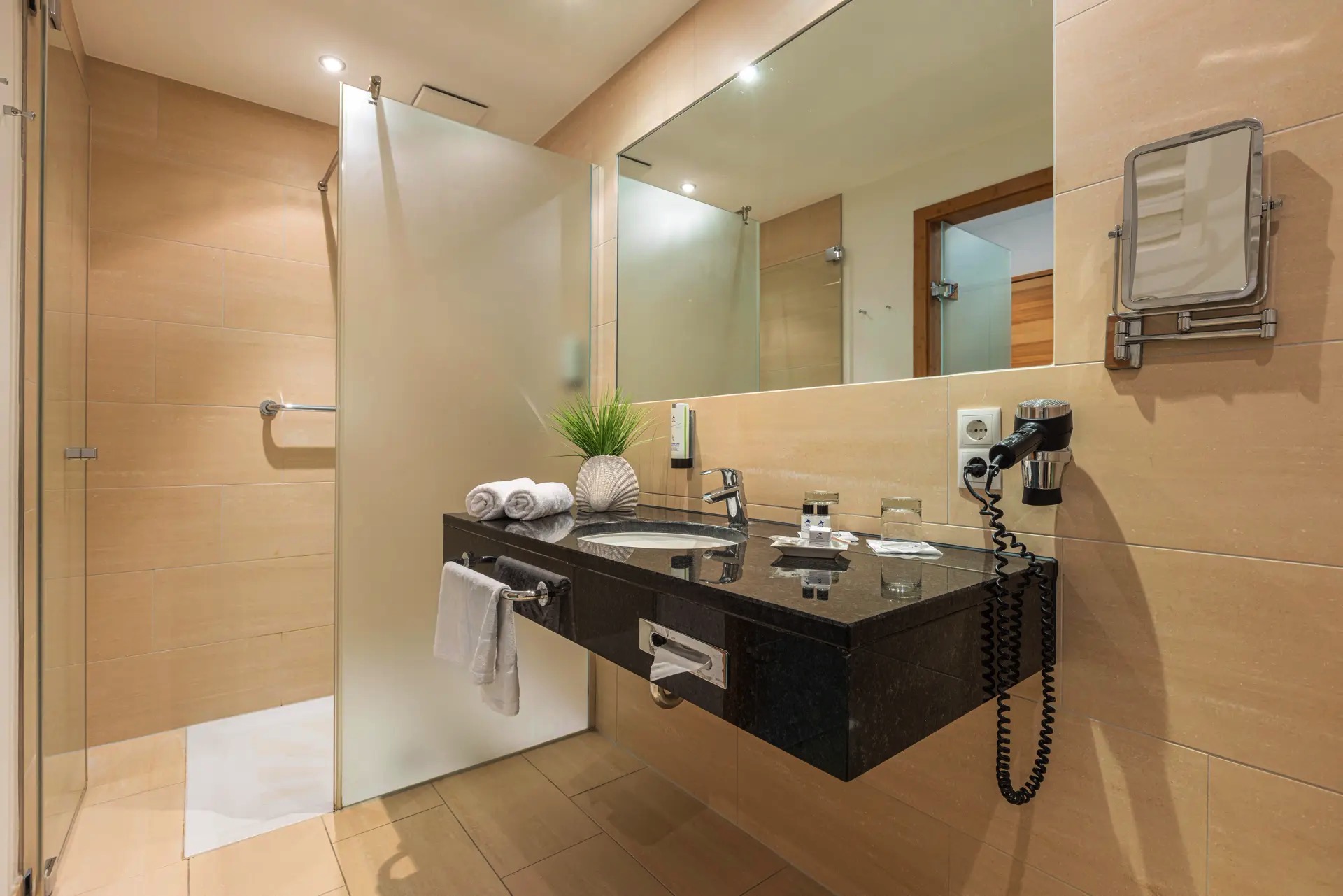 bathroom ifa graal-müritz hotel superior suite