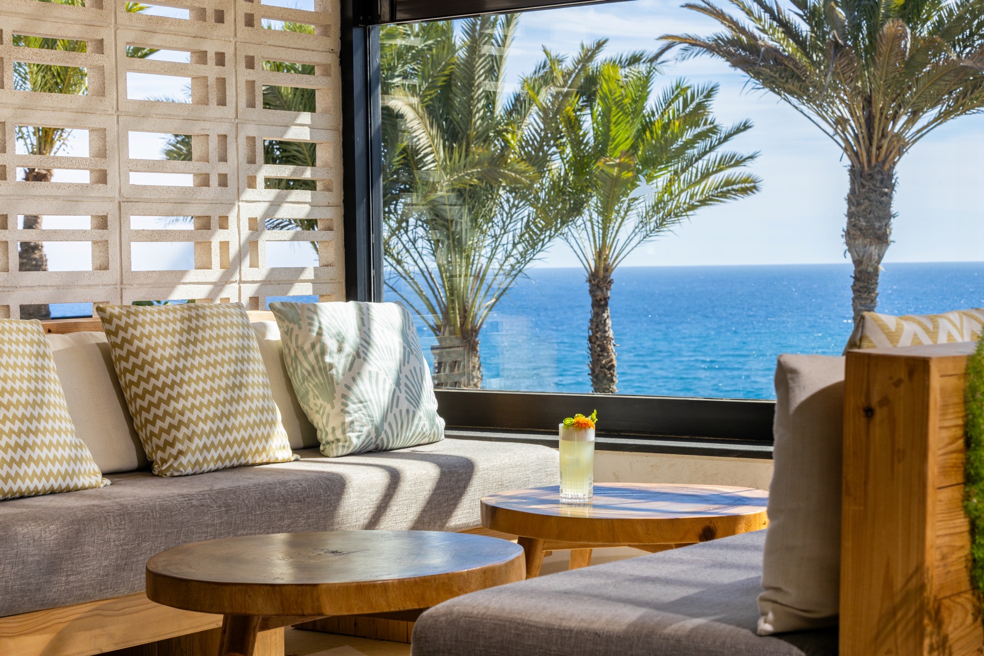 photographs hotel corallium dunamar