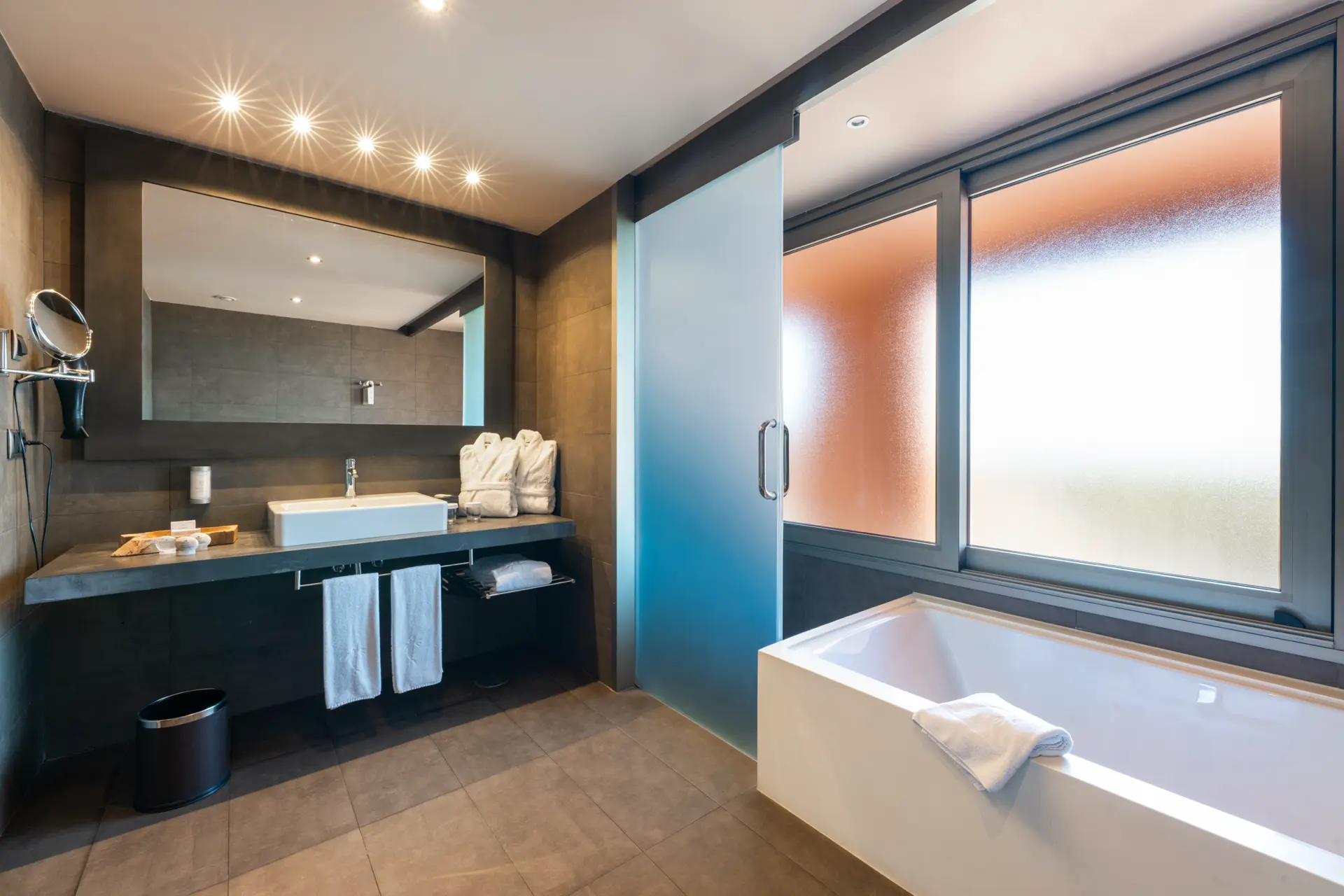 fotos badezimmer standard economy doppelzimmer hotel lopesan baobab