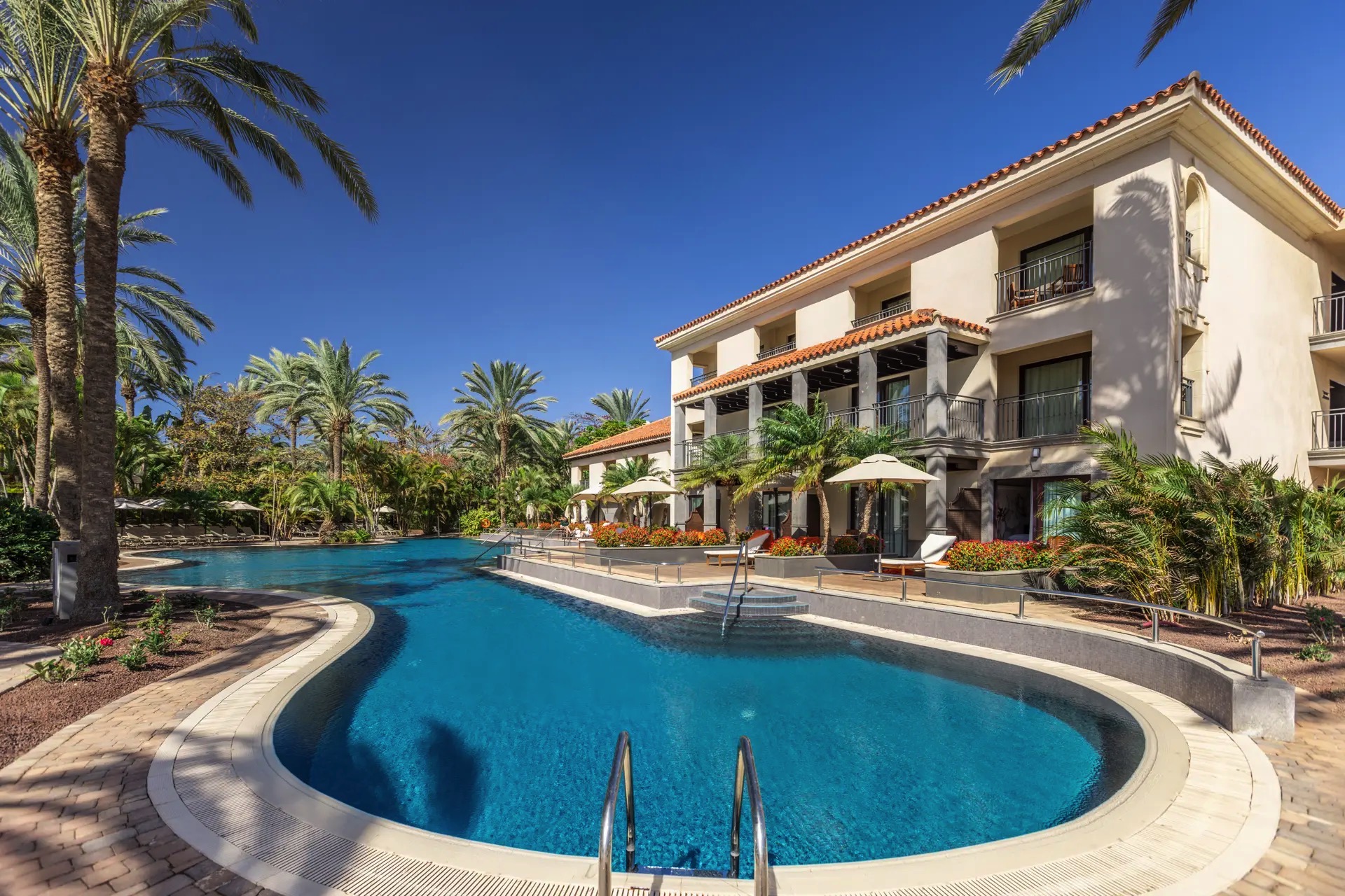 unique piscina lopesan costa meloneras resort & spa