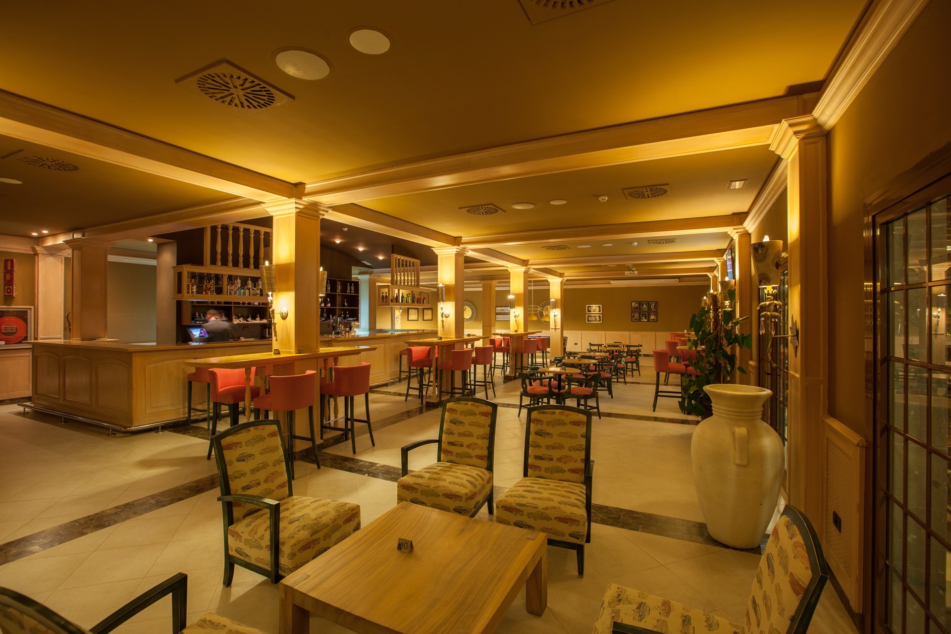 zythum pub bar lopesan villa del conde resort & thalasso