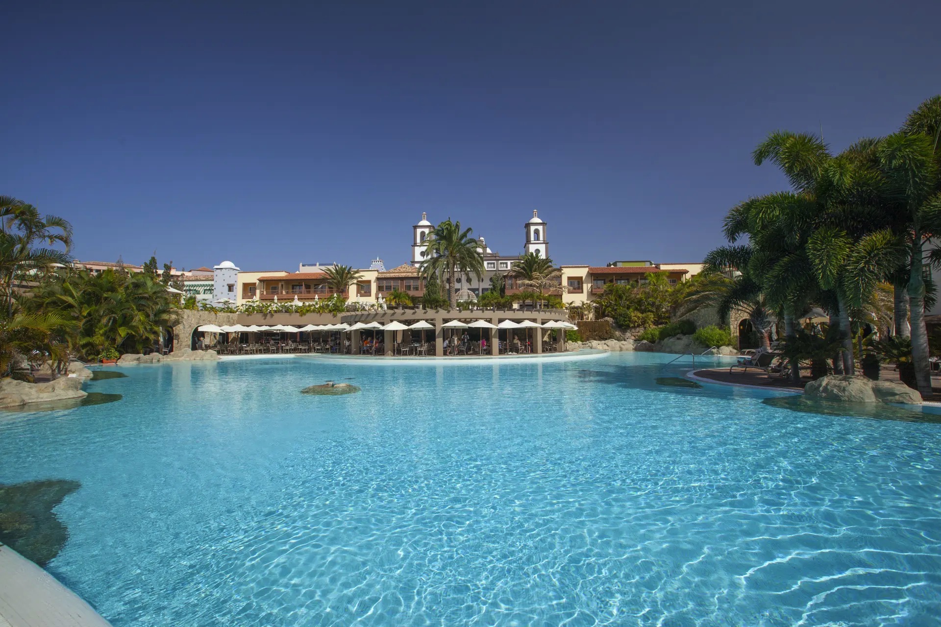lopesan villa del conde resort & thalasso swimming pool area