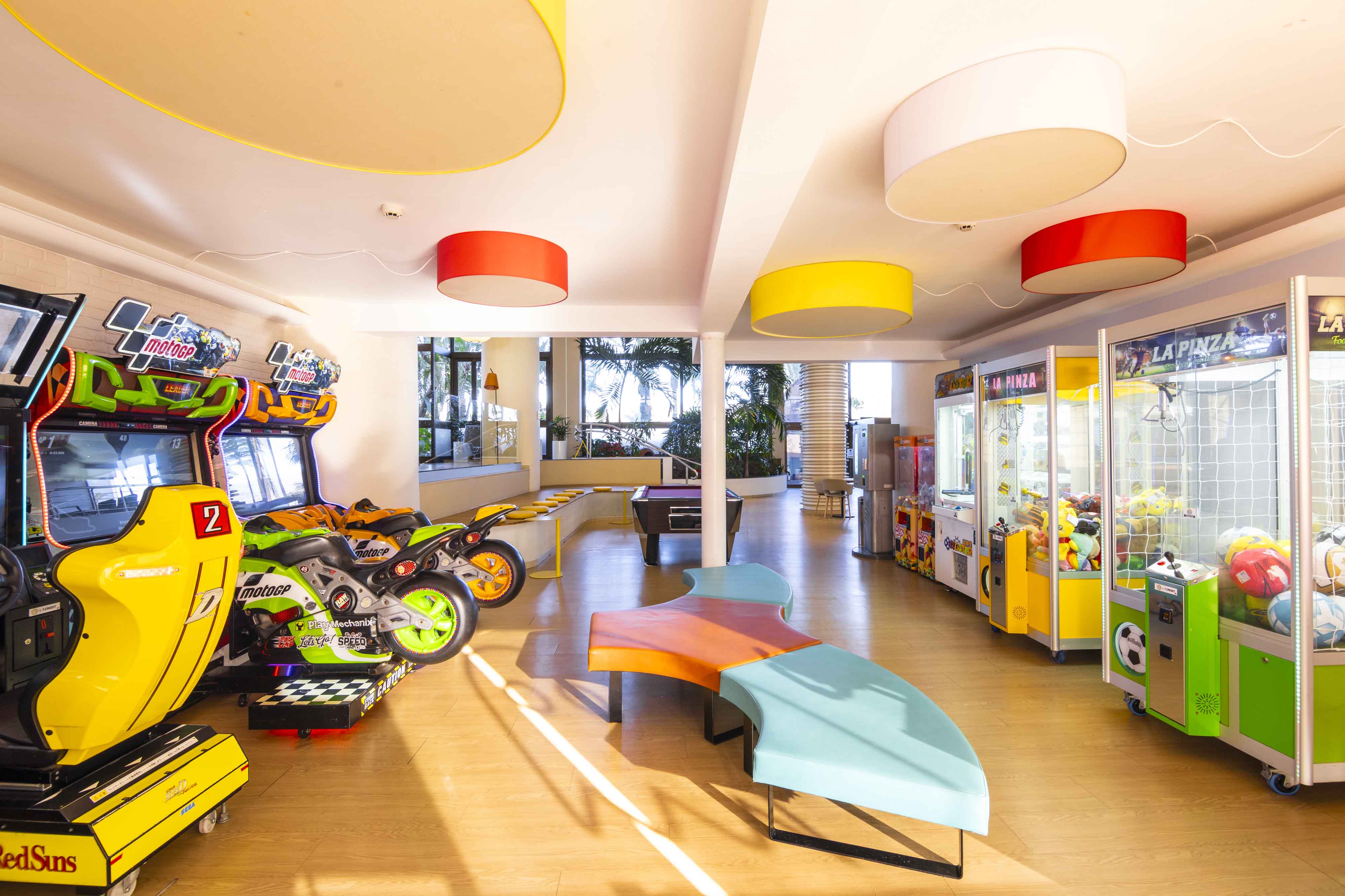 offers abora continental