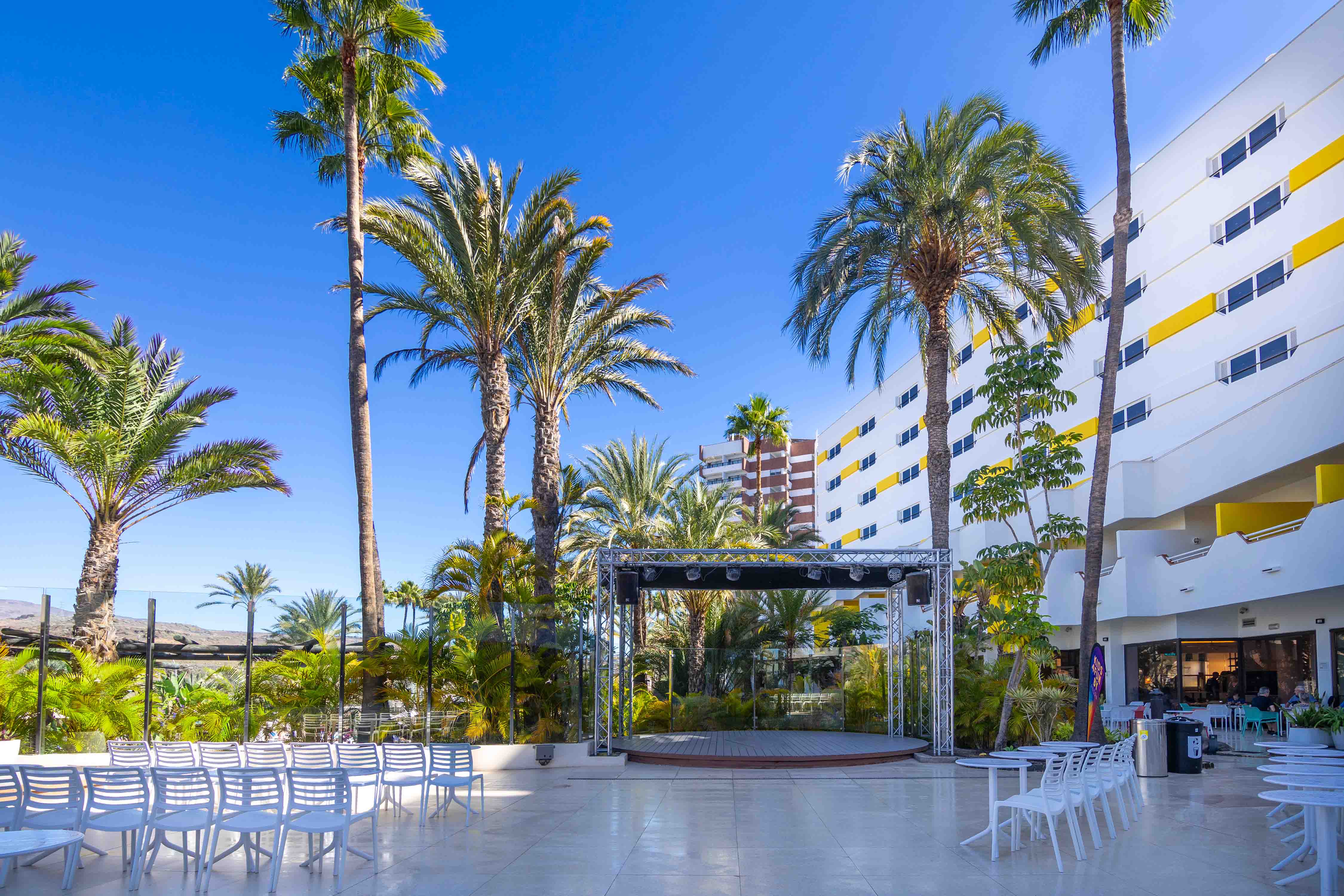 offers abora continental