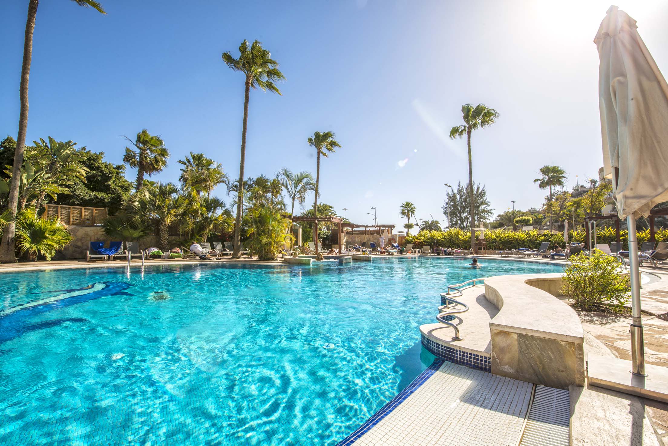 brisa pool corallium dunamar by lopesan hotels