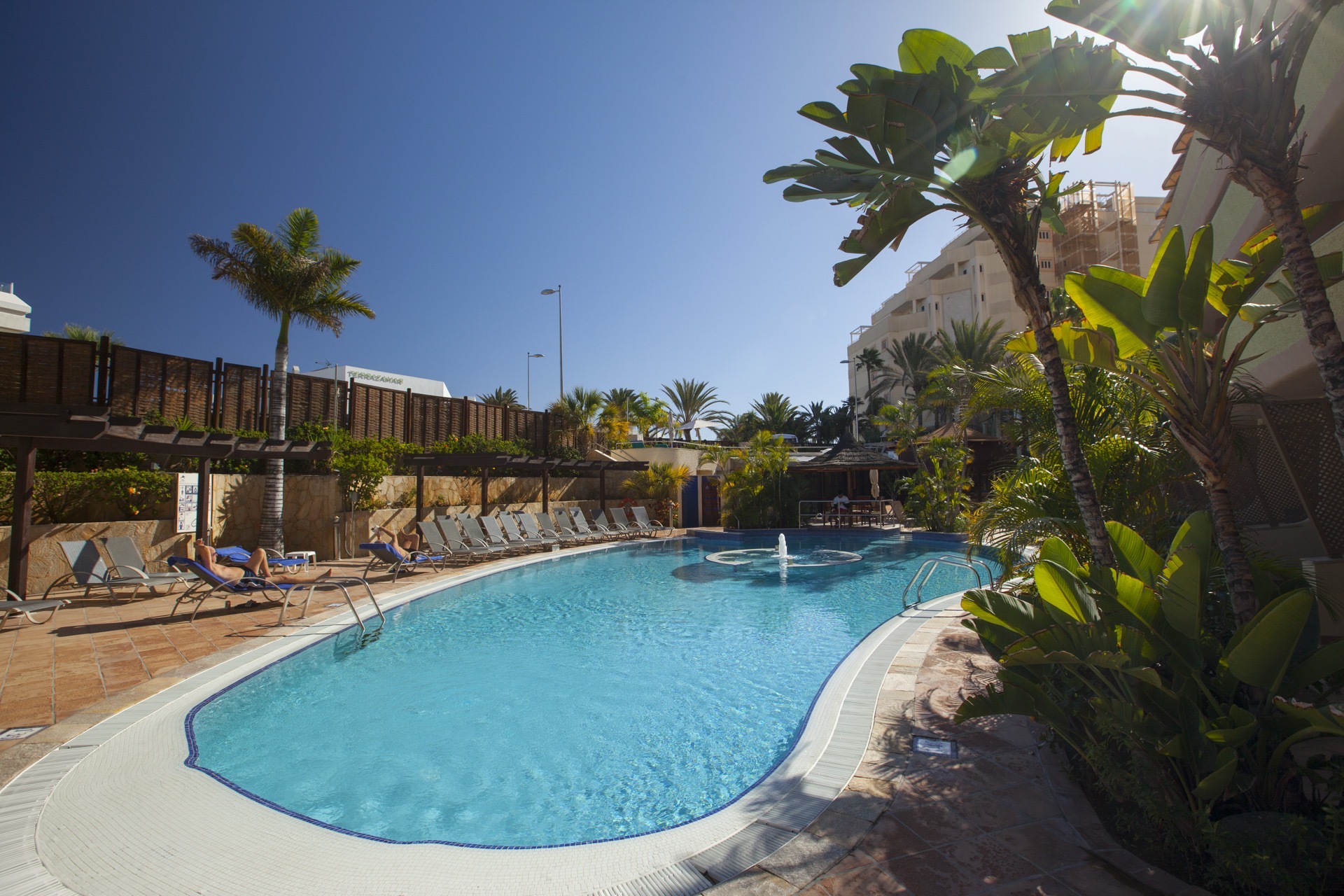 salirte pool corallium dunamar by lopesan hotels