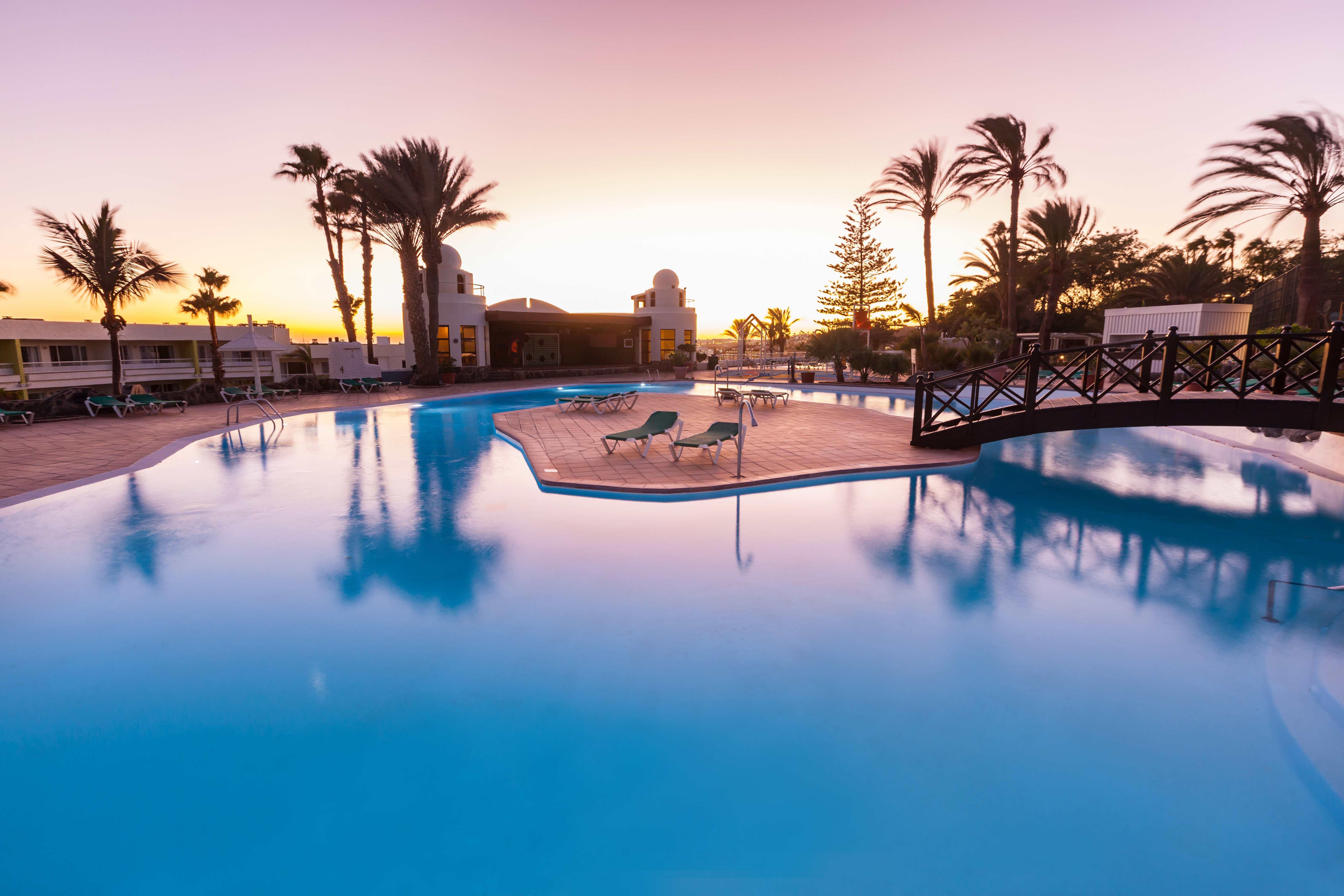 sunset island pool abora interclub atlantic by lopesan hotels