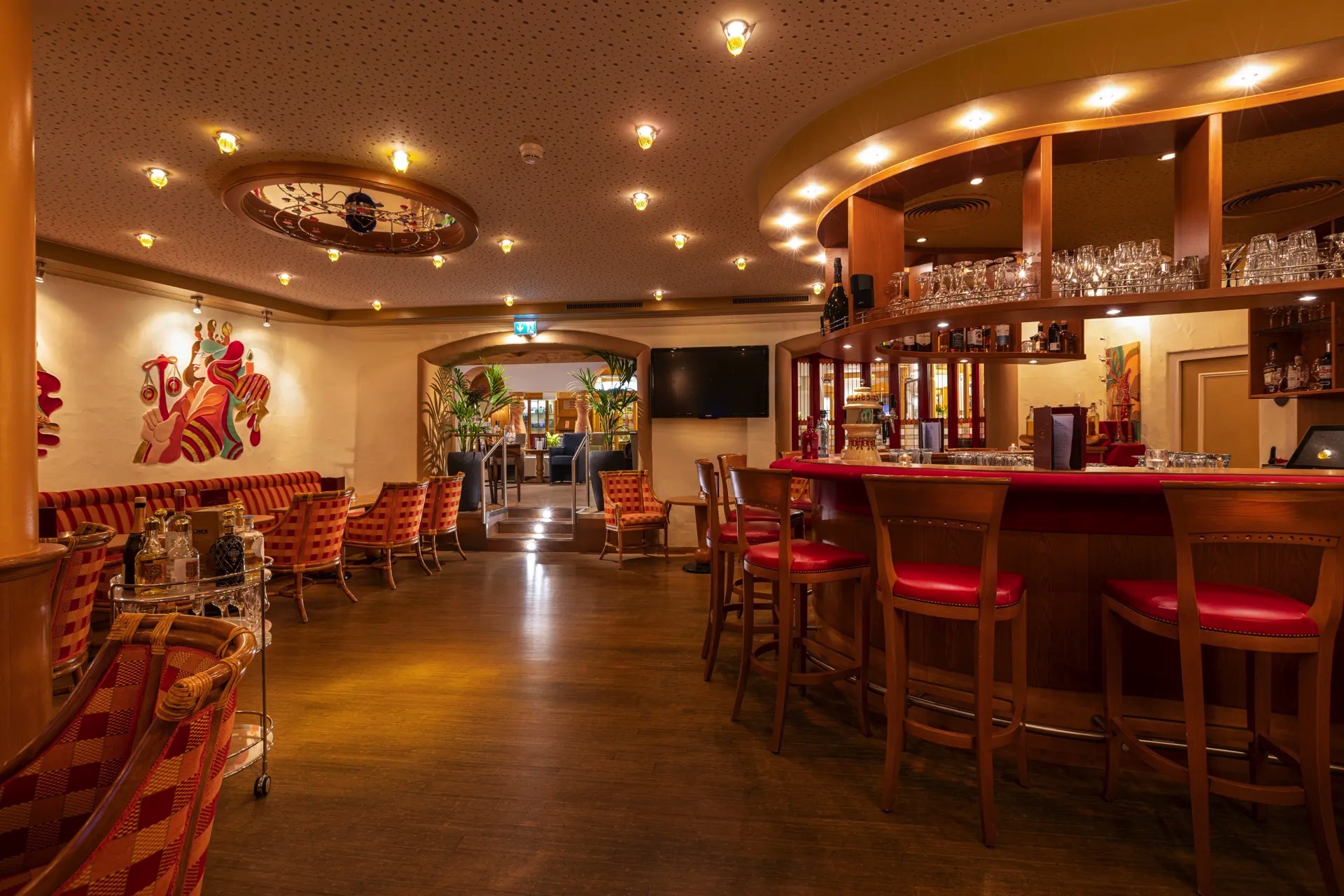 salón bar hotel ifa alpenhof wildental hotel