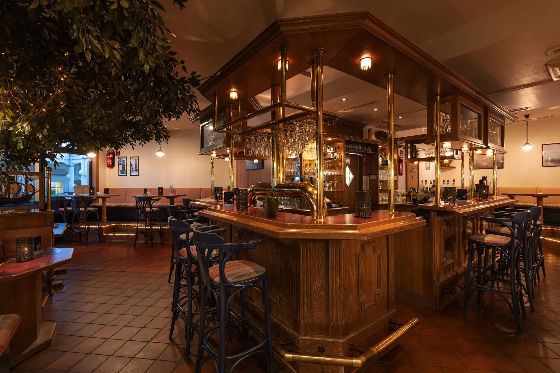 barra bar bar hotel ifa fehmarn hotel & ferien-centrum fischerkate